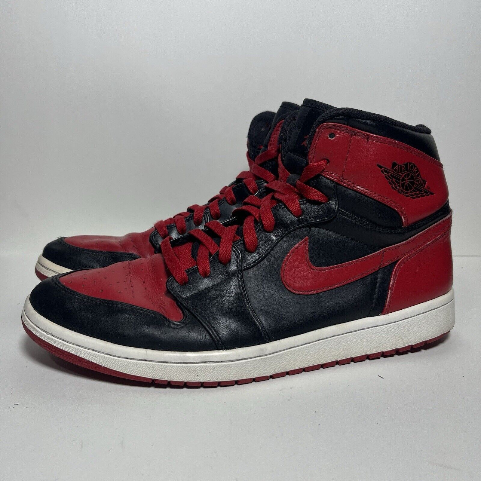 Jordan Brand Size 12 - Air Jordan 1 Retro DMP Chicago Bulls Bred Banned Size US 12 / EU 45 - 1 Thumbnail