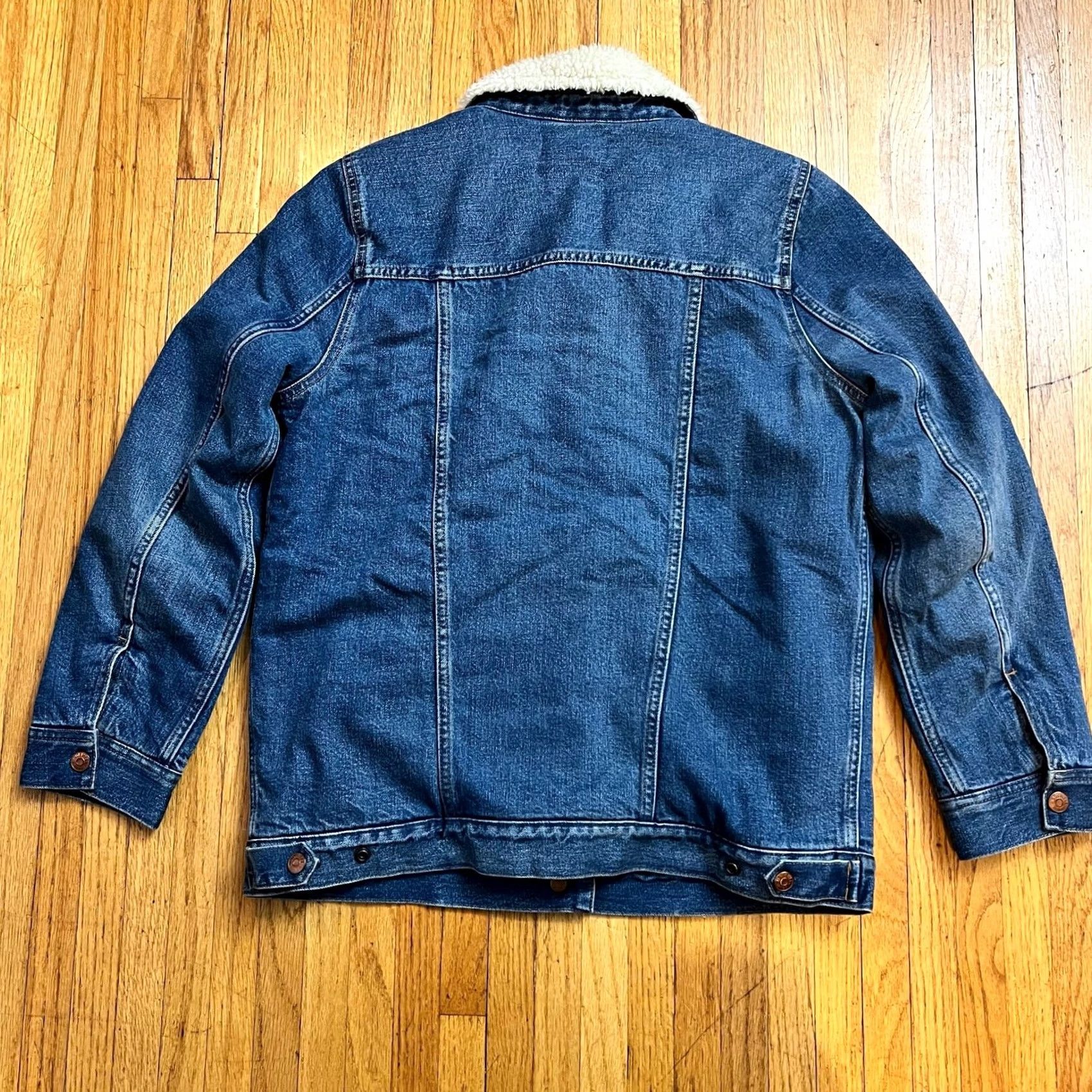 Madewell Madewell Jean Jacket Womens Medium Sherpa Lined Denim Snap Oversized Trucker Jacket Women M Blue Bomber Style Size 32" / US 10 / IT 46 - 3 Thumbnail