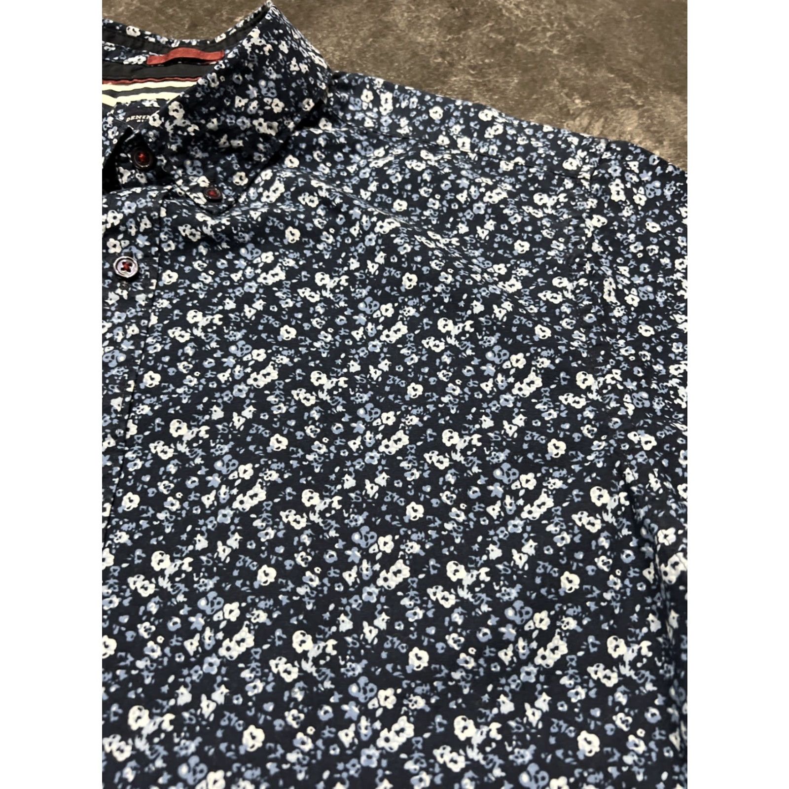 Denime Denim & Flower Shirt Mens SIZE Medium Slim-Fit Blue Flowers Button-Up Short Sleeve Cotton Denim & Flower Shirt Mens Slim-Fit Blue Flowers Size US M / EU 48-50 / 2 - 3 Thumbnail