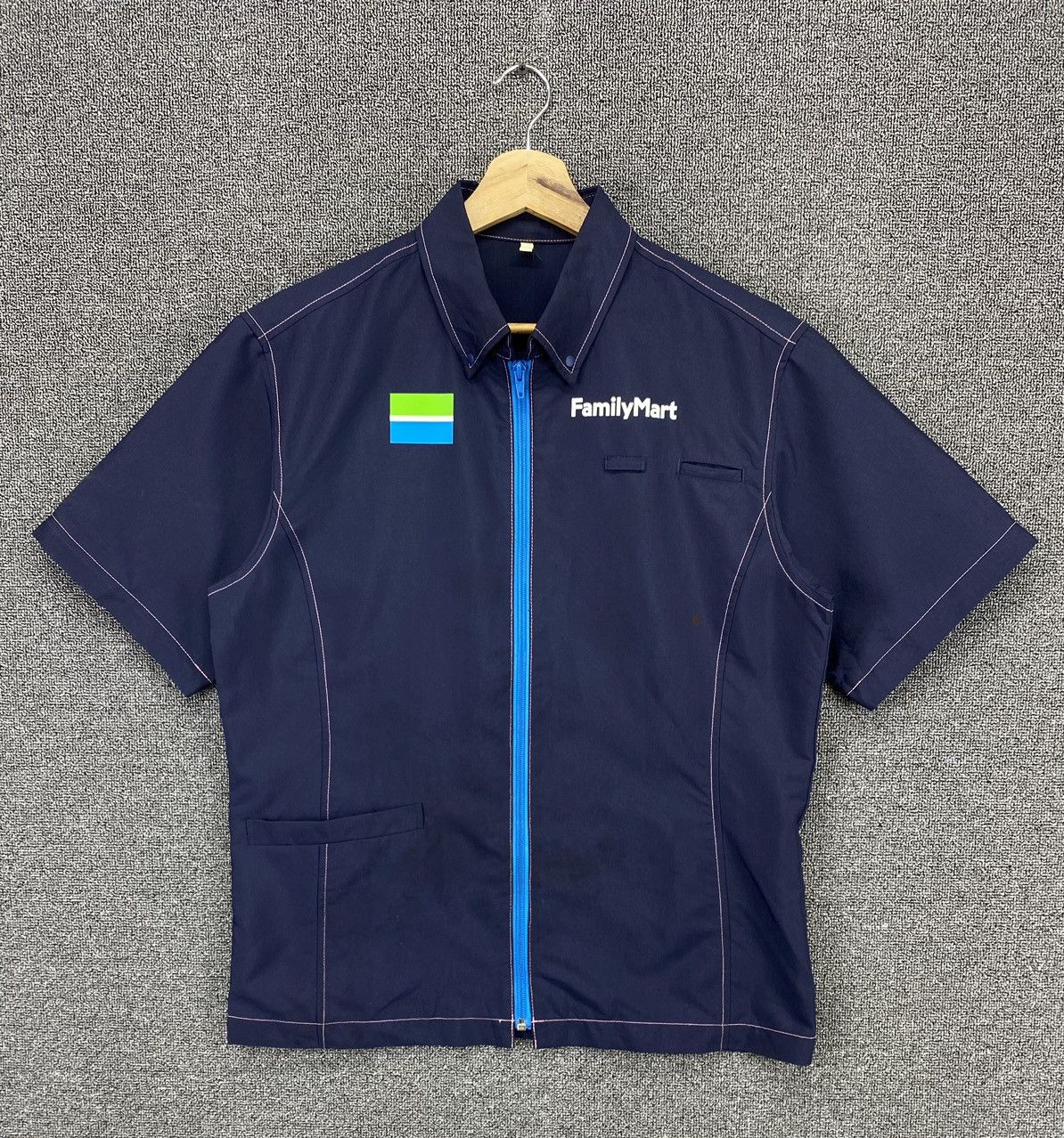 Japanese Brand Vintage Family Mart Japan Uniform Workwear Zip Up Size L / US 10 / IT 46 - 1 Thumbnail