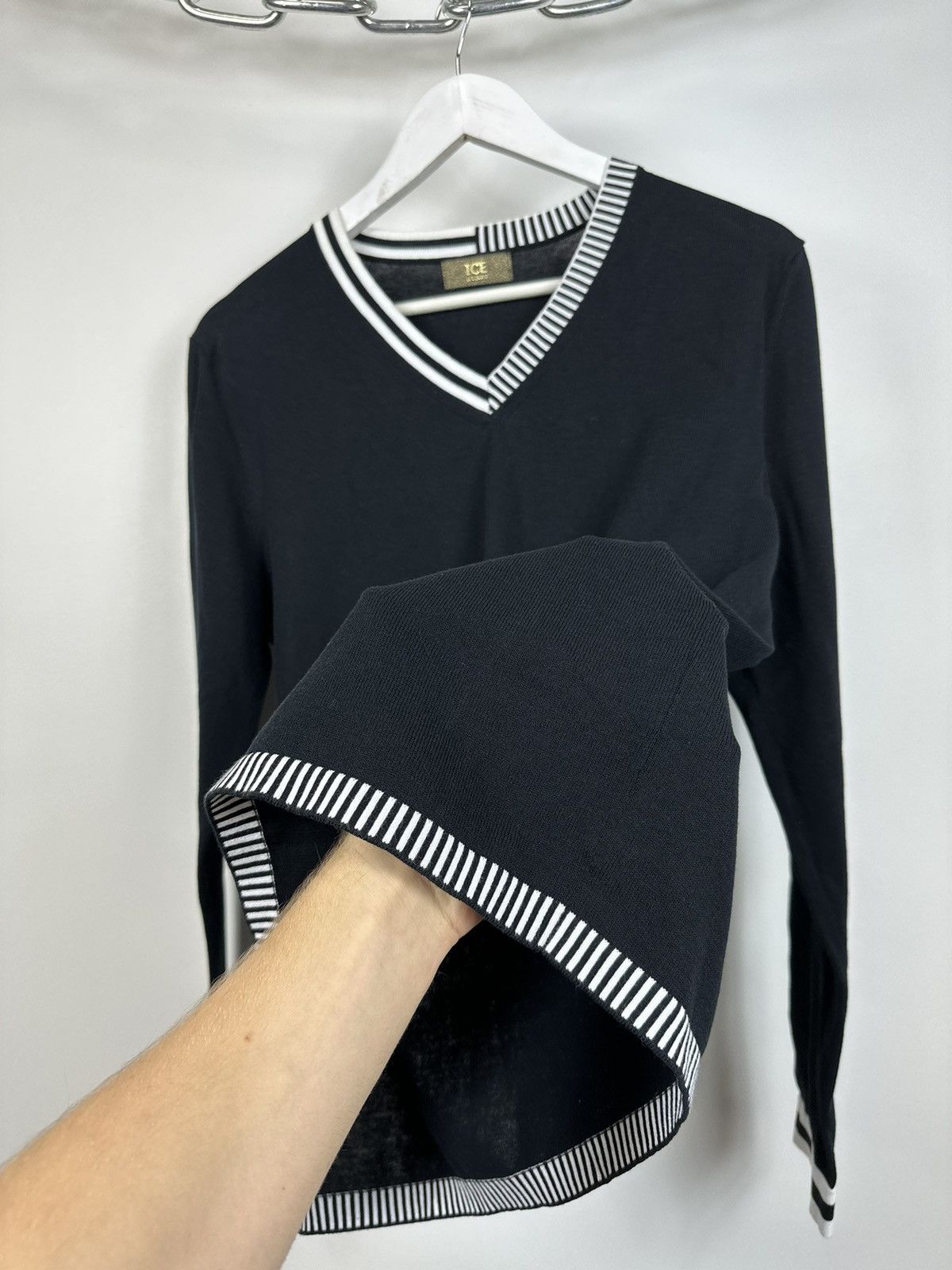 Iceberg Vintage 90s Iceberg Luxury Archival Designer Rare Sweater Size US M / EU 48-50 / 2 - 5 Thumbnail