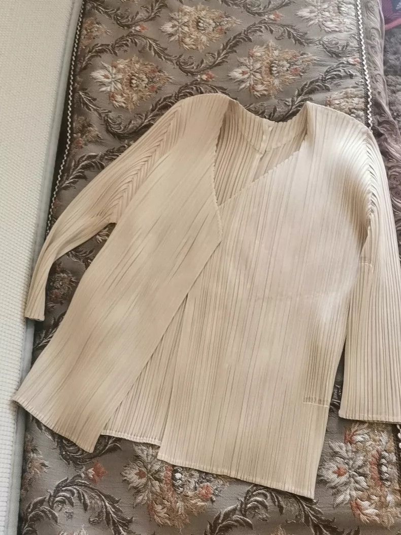 Issey Miyake Issey Miyake size:3 Moonlight gold cardigan jacket Size XS / US 0-2 / IT 36-38 - 6 Thumbnail