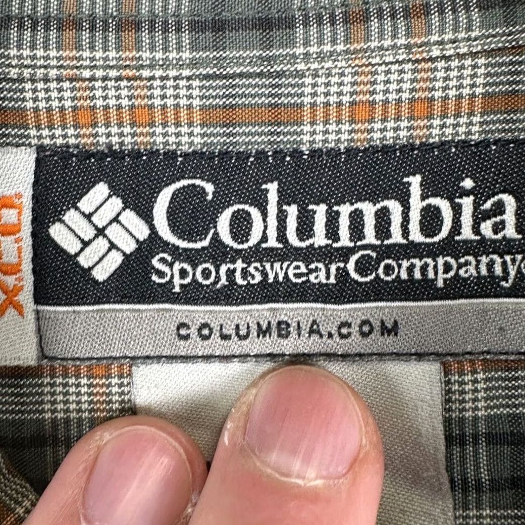 Vintage Columbia XCO Button Up Shirt Mens Adult Medium Green Plaid Hiking Outdoor Long Sleeve Button-Up Shirt Size US M / EU 48-50 / 2 - 4 Thumbnail