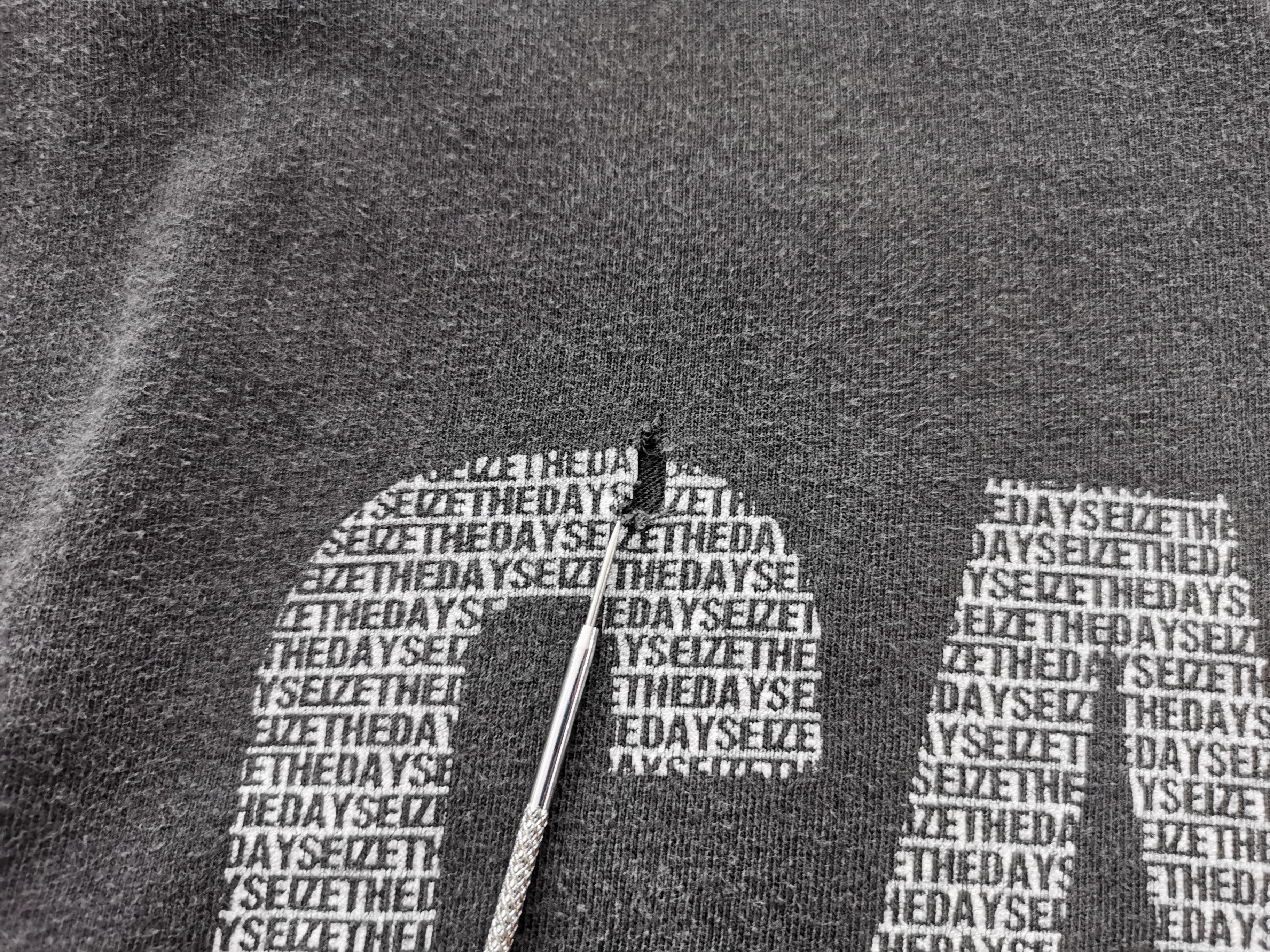 Band Tees Distressed Vtg Saxon Carpe Diem "Seize The Day" Band Tee Size US M / EU 48-50 / 2 - 7 Thumbnail