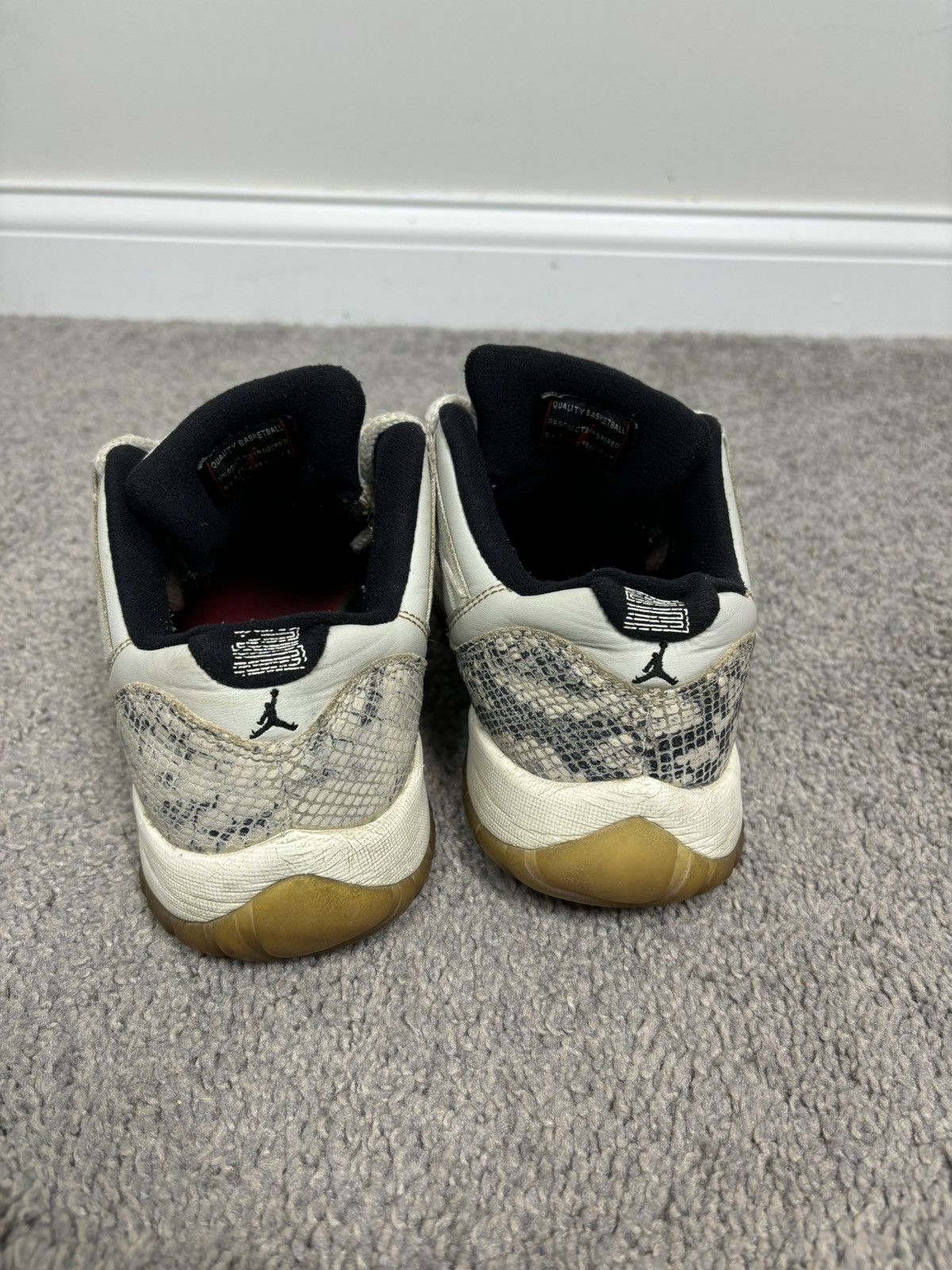 Jordan Brand Nike Air Jordan 11 XI Retro Low Light Bone Snakeskin sneaker Size US 6.5 / EU 39-40 - 12 Thumbnail