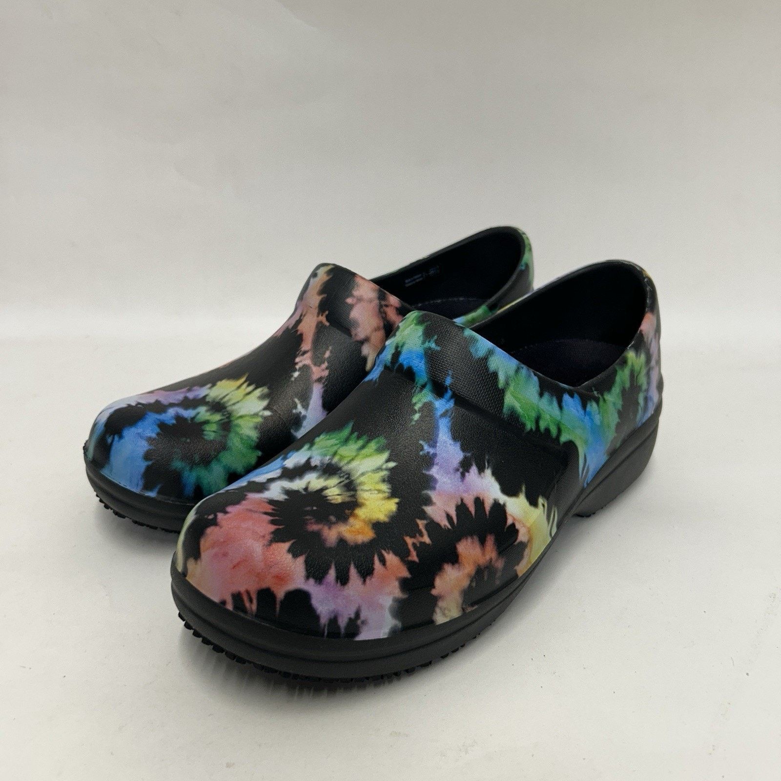 Crocs Crocs Neria Pro II Slip-Resistant Clogs Graphic “Tie-Dye” Size US 8 / IT 38 - 3 Thumbnail