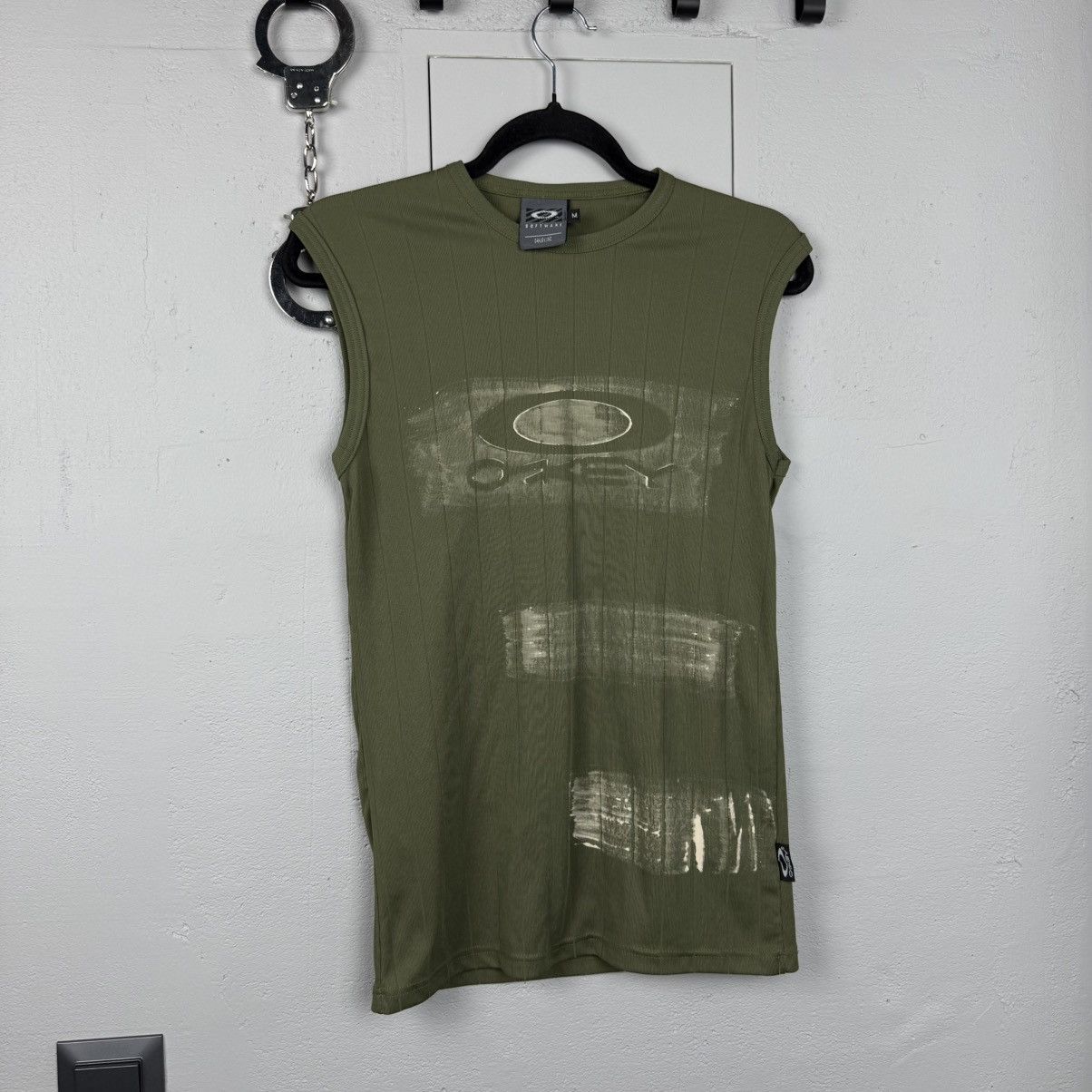 Oakley Vintage Oakley T-Shirt Avant Garde Y2K Size US M / EU 48-50 / 2 - 1 Thumbnail