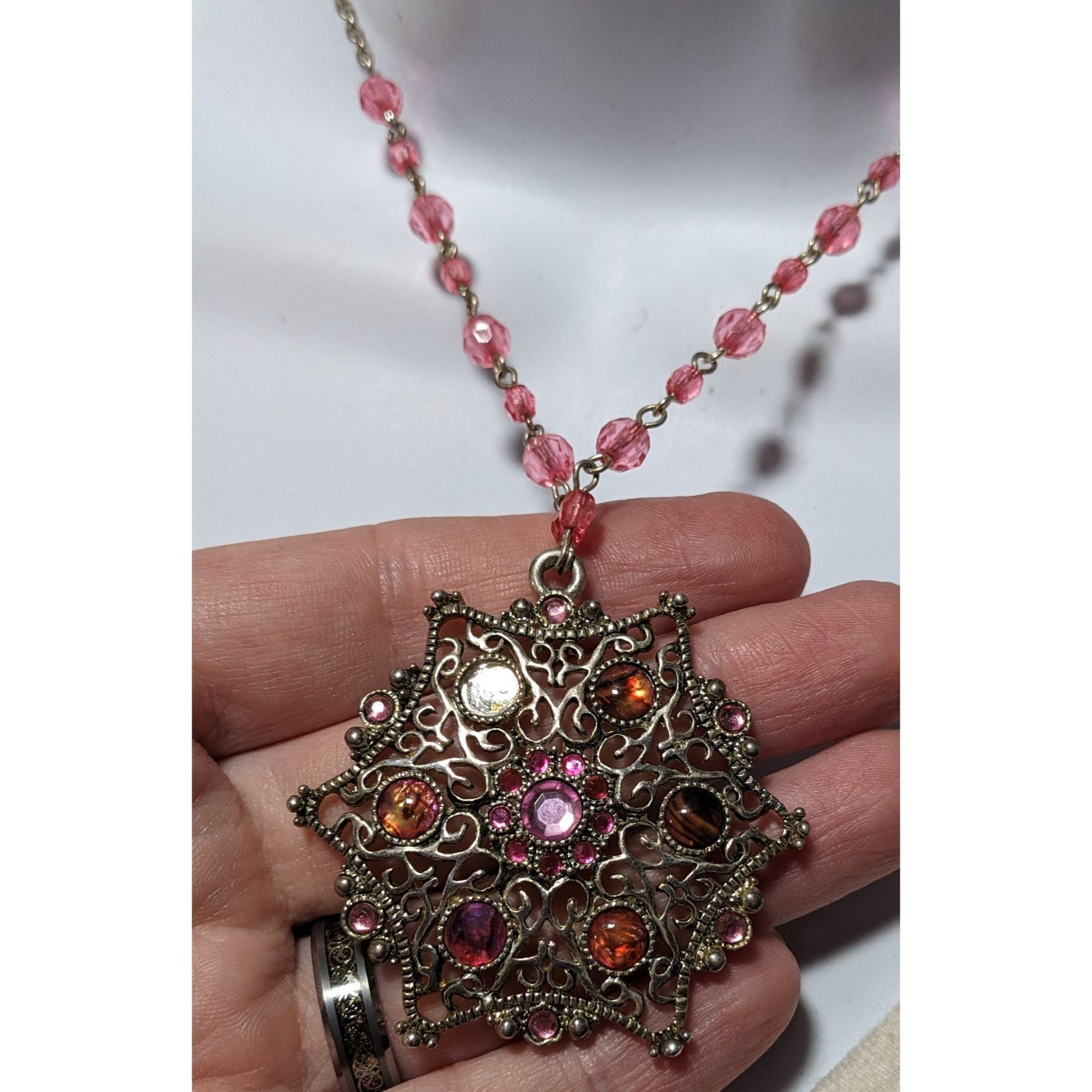 Other Vintage Coquette Pink And Silver Beaded Snowflake Necklace Size ONE SIZE - 9 Thumbnail