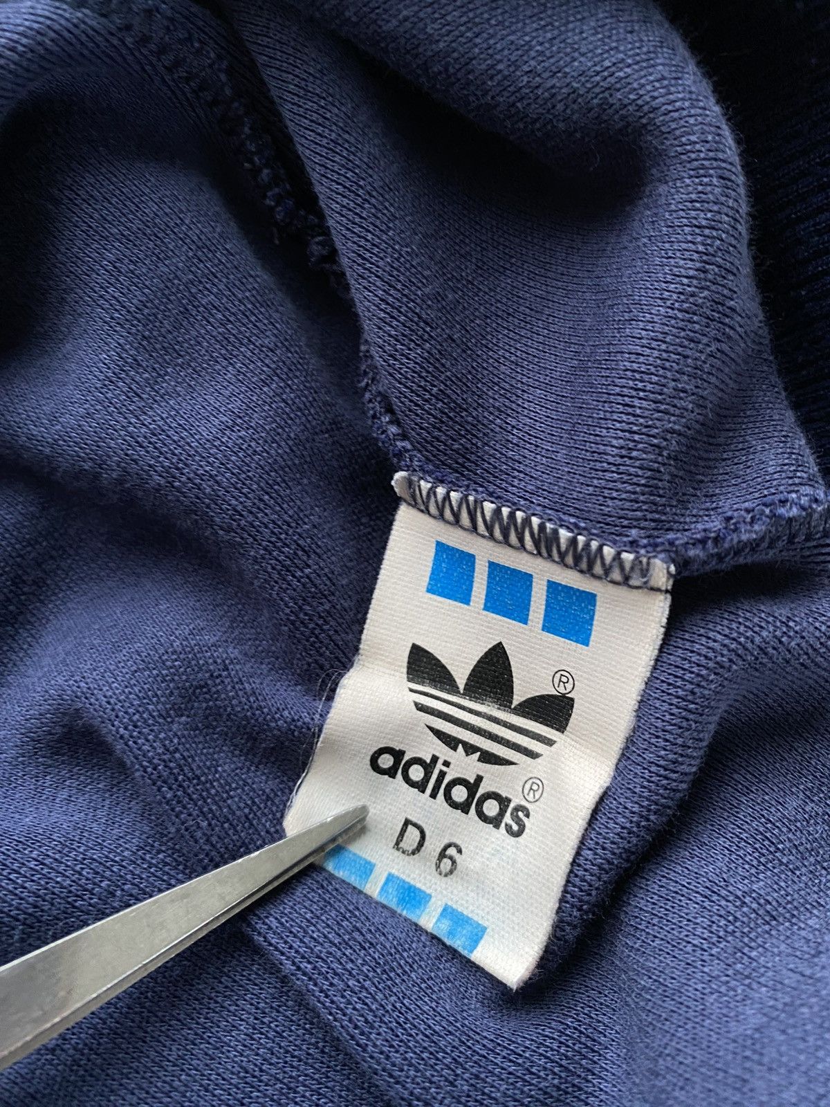 Adidas × Vintage Vintage Adidas Faded Big Logo Sweatshirt Rare Y2K Germany Size US L / EU 52-54 / 3 - 13 Thumbnail