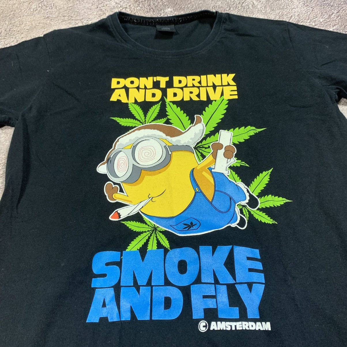 Vintage Vintage Y2K Minion Graphic Tee Weed Smoke Fly Skate Faded S Size US S / EU 44-46 / 1 - 1 Thumbnail