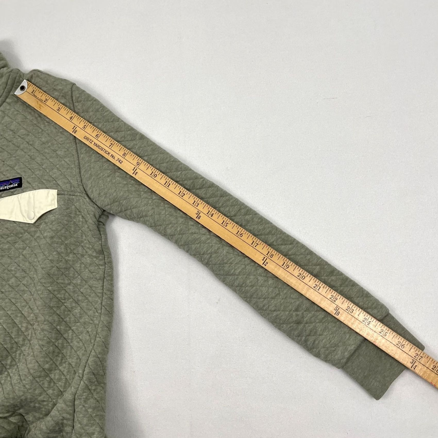 Patagonia Patagonia Quilt Snap T Pullover Womens S Green Organic Cotton Sustainable 25282 Jacket Women S Green Solid Long Sleeve Fall Winter Spring All Seasons Size S / US 4 / IT 40 - 6 Thumbnail