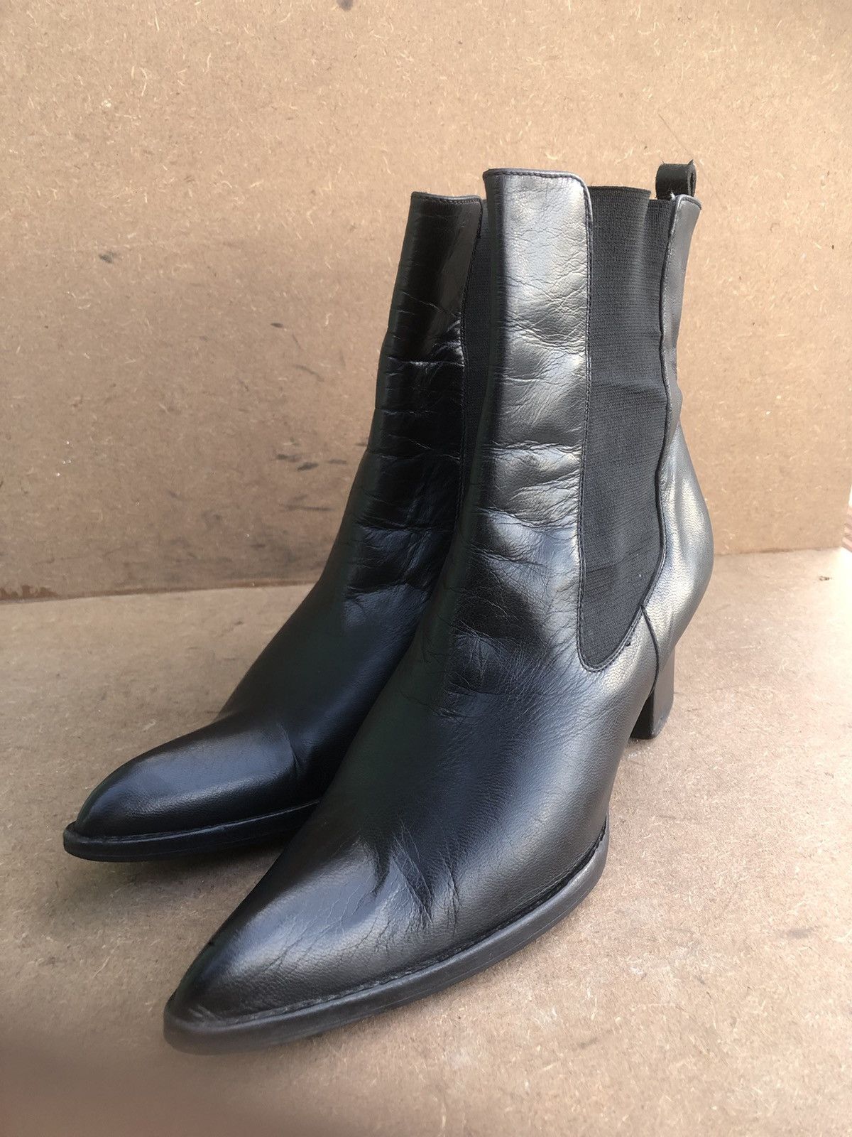 Miu Miu MIU MIU Black Calfskin Leather Women’s Boots Size 37.7 Size US 7.5 / IT 37.5 - 3 Thumbnail