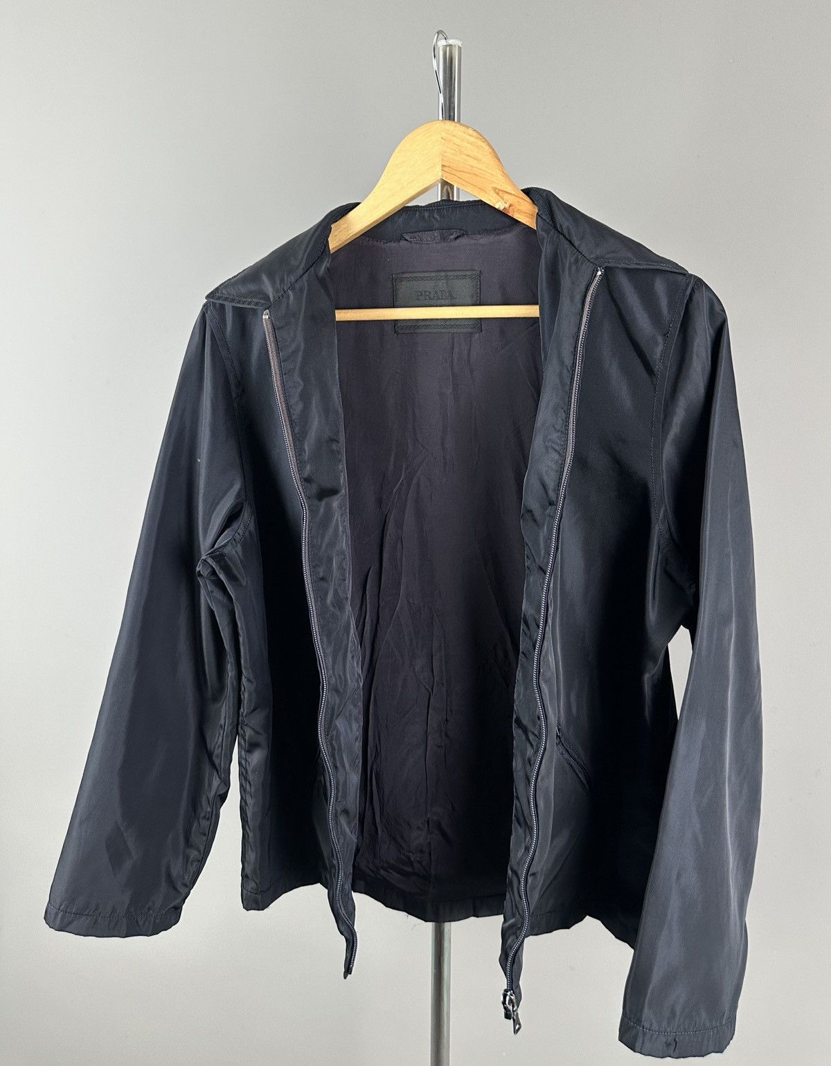 Prada Prada - Vintage - Nylon Zip-Up Jacket in Navy Size US L / EU 52-54 / 3 - 6 Thumbnail