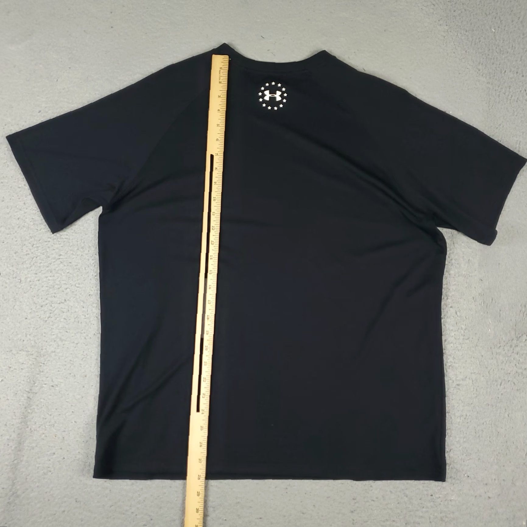 Under Armour Under Armour T Shirt Mens Size Large Black Active Training Short Sleeve Size US L / EU 52-54 / 3 - 3 Thumbnail