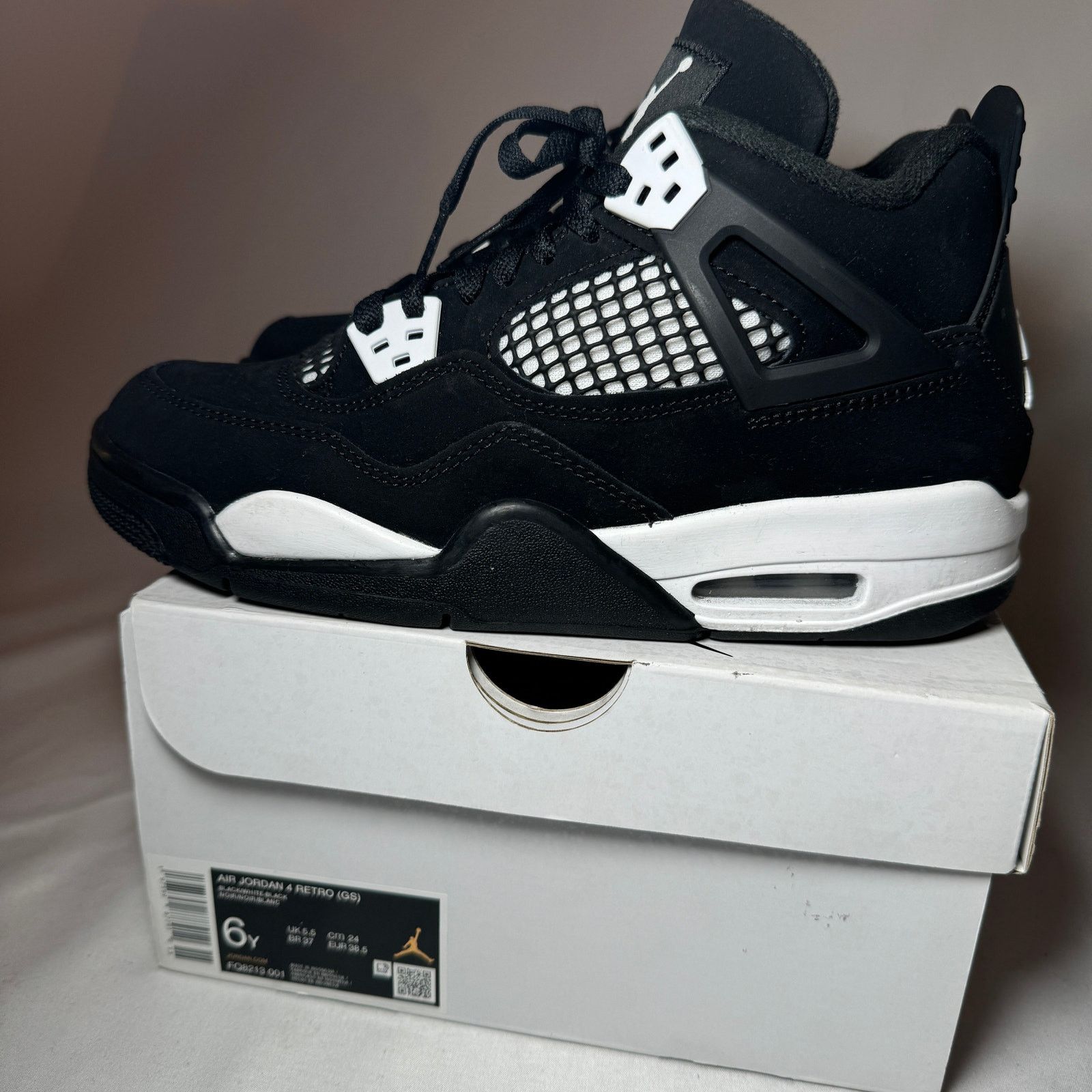 Jordan Brand × Nike Size 6 Nike Air Jordan 4 Retro GS White Thunder Men's Shoes Size US 6 / EU 39 - 8 Thumbnail
