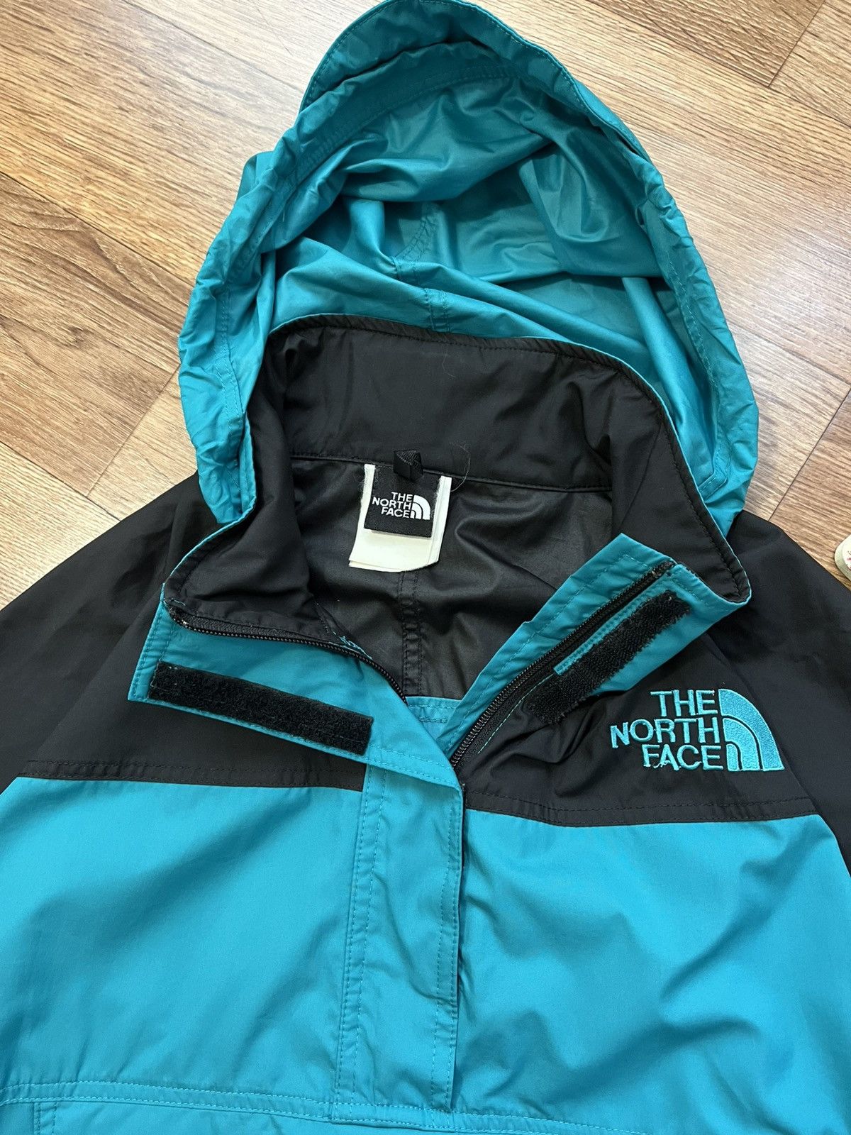 The North Face Vintage The North Face HyVent Anorak Rain Jacket Size US M / EU 48-50 / 2 - 6 Thumbnail