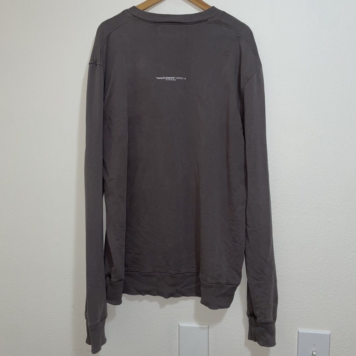 Pas De Faux Pas De Faux Spring 16 Pocket Crewneck Size US XL / EU 56 / 4 - 1 Thumbnail