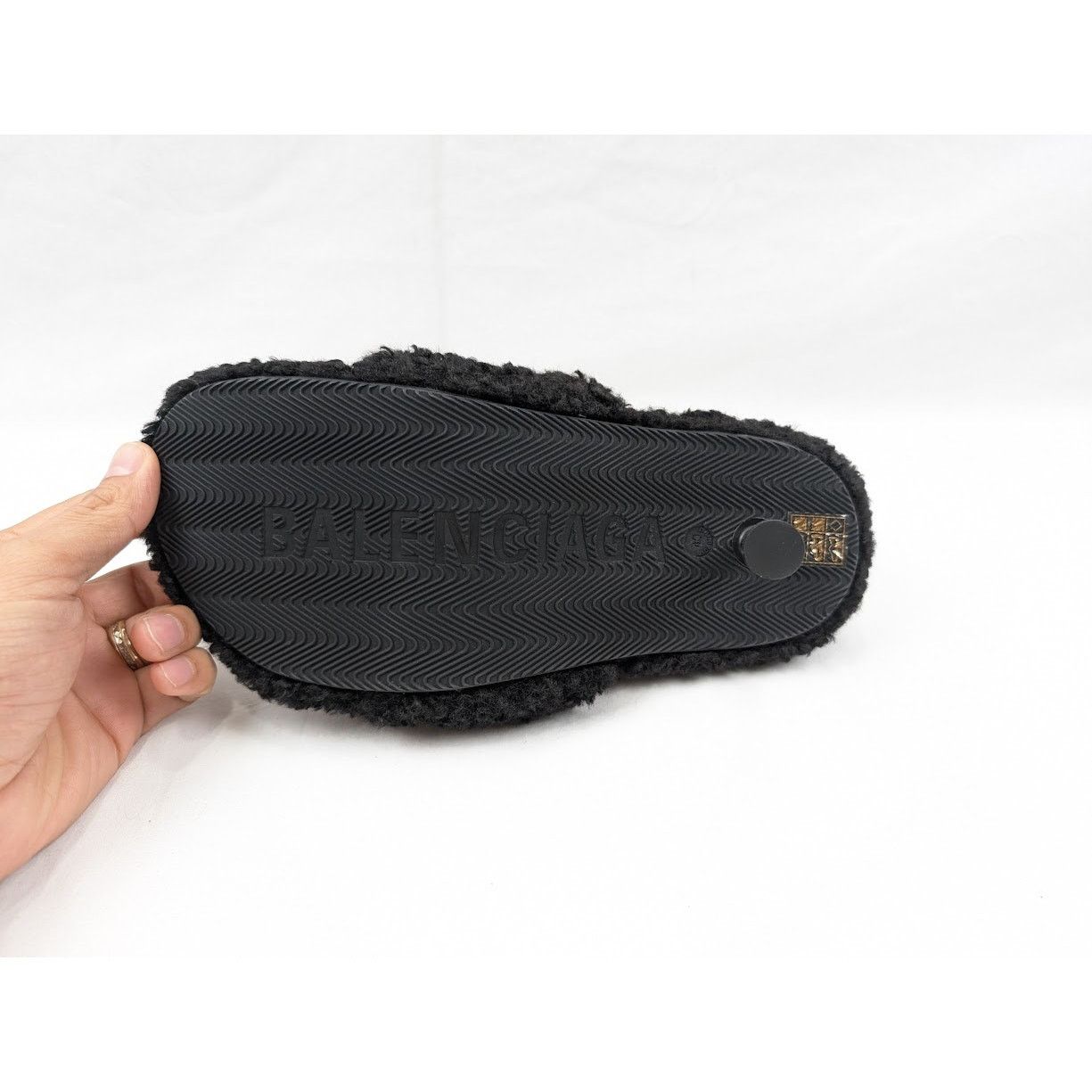 Balenciaga o1rshd1 Furry Sandals M80 in Black/White/Red Size US 10 / IT 40 - 9 Thumbnail