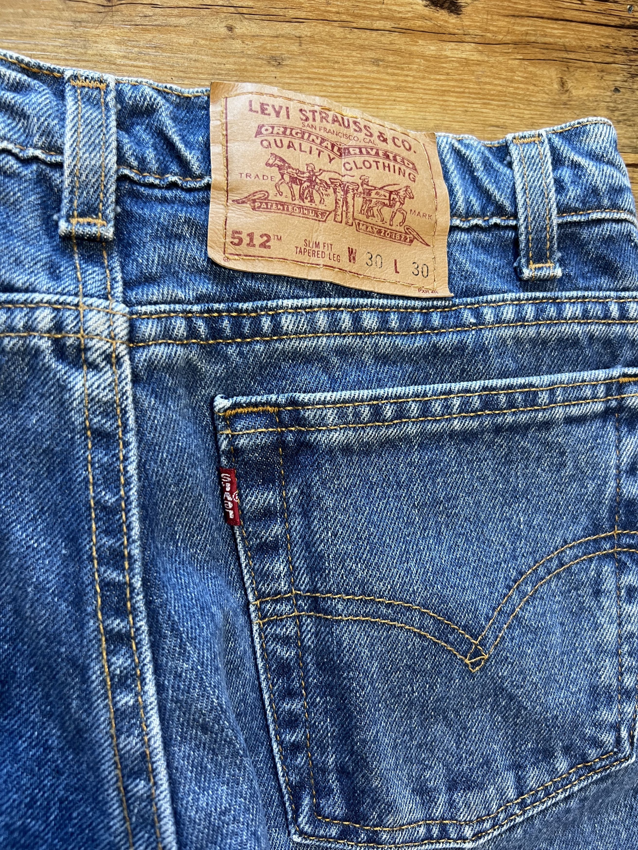 Levi's Vintage Clothing Vintage 1990's 512 Levi's Slim Fit Tapered Leg Denim Jeans Size US 29 - 8 Thumbnail