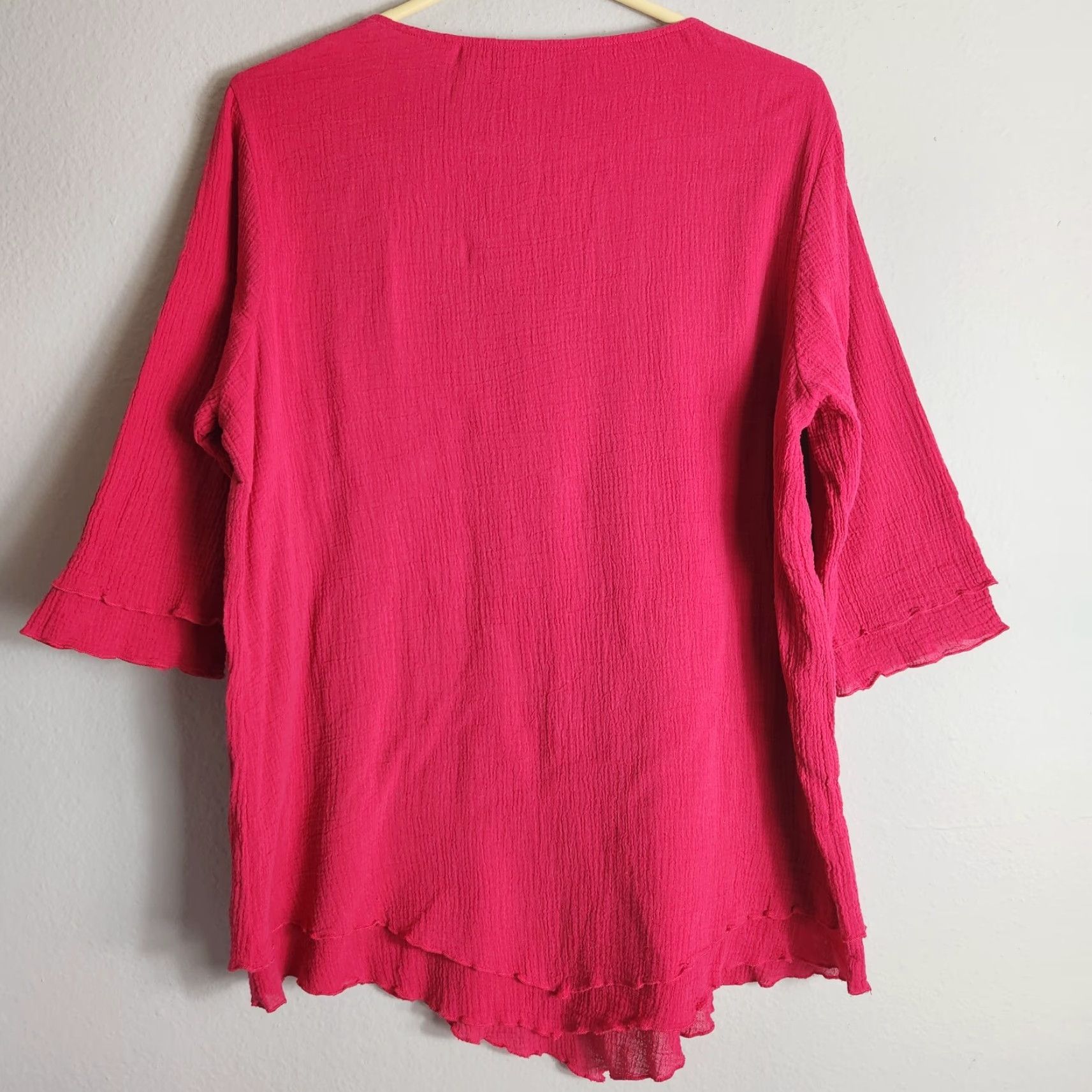 Soft Surroundings Soft Surroundings Tunic Shirt Womens Gauze Siesta Key Peacock Pink M 10-12 Casual Bohemian Beach Breathable Lightweight 3/4 Sleeve Scoop Neck Womens Size M / US 6-8 / IT 42-44 - 6 Thumbnail