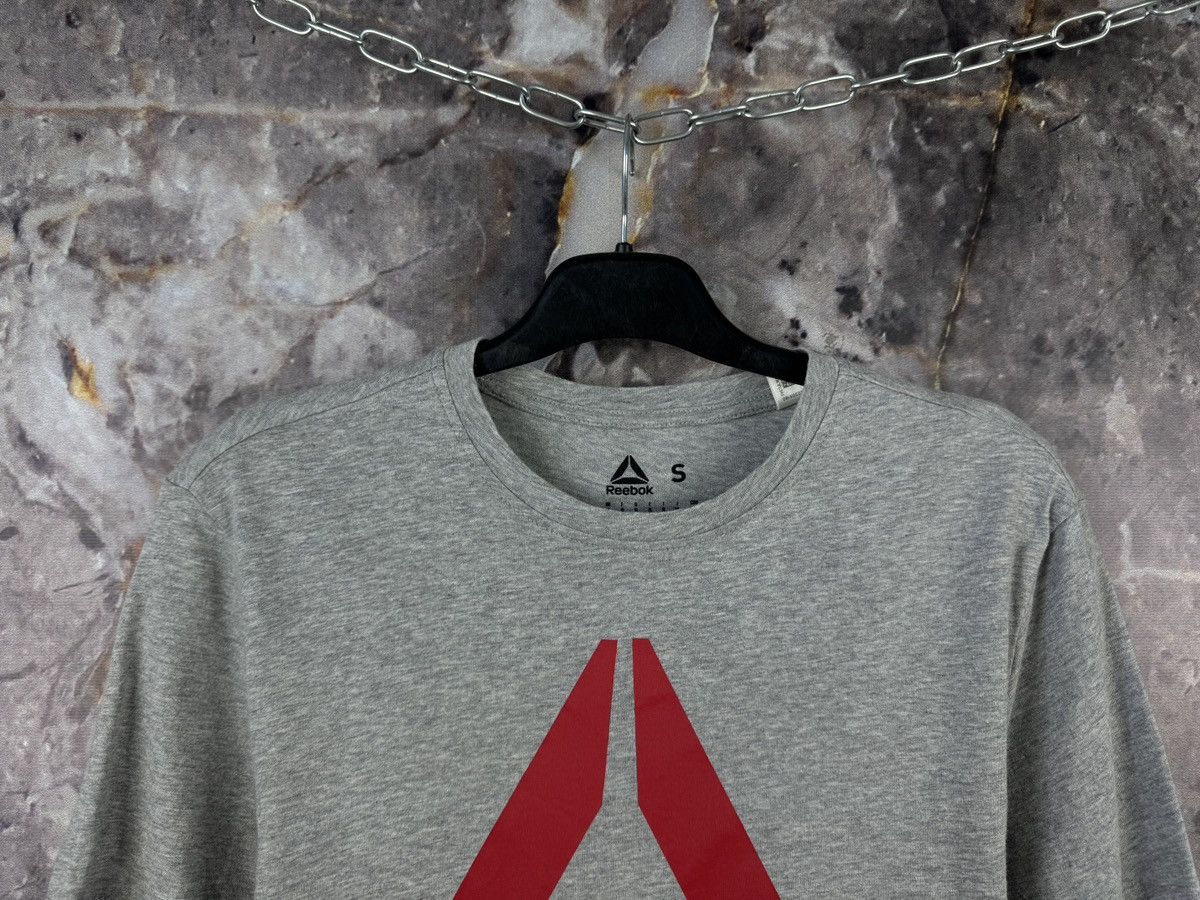 Reebok Men’s Reebok T-Shirt Gray Big Logo Streetwear Size Small Size US S / EU 44-46 / 1 - 2 Thumbnail