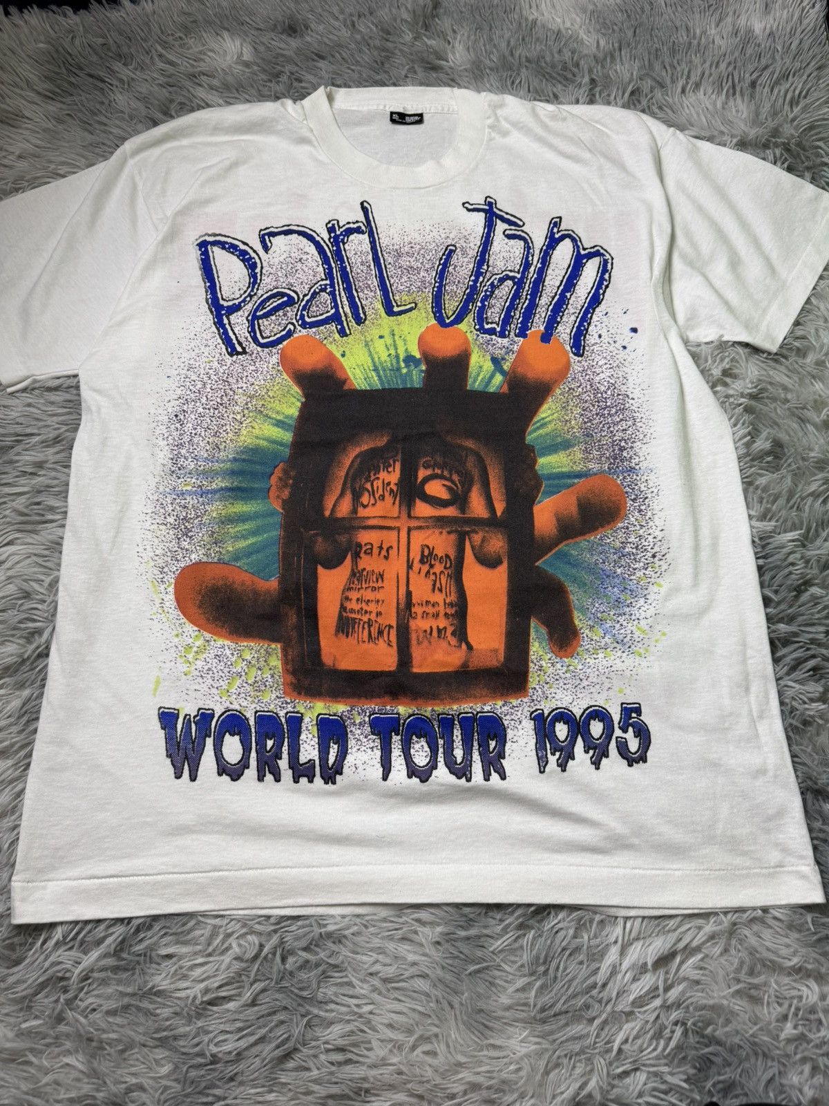 Band Tees Vintage Pearl Jam Size US XL / EU 56 / 4 - 1 Thumbnail