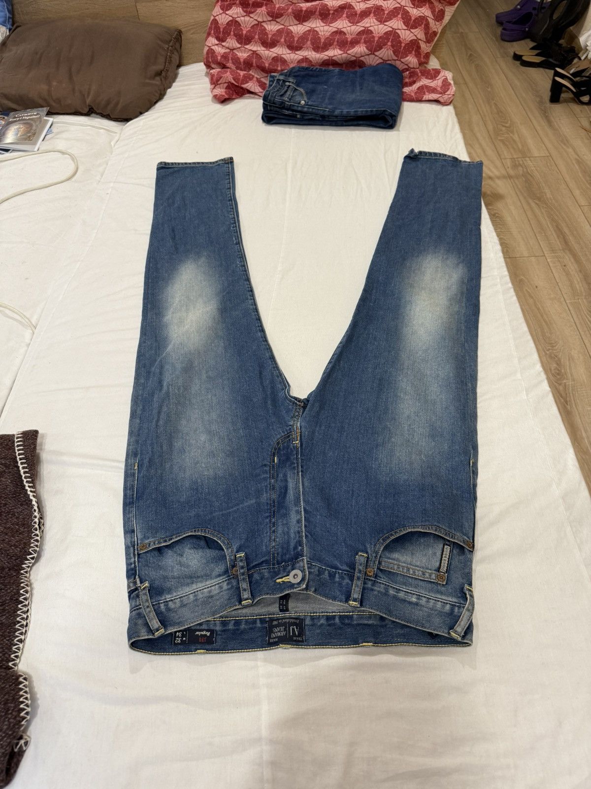 Armani Very nce Size 24" / US 00 / IT 34 - 1 Thumbnail
