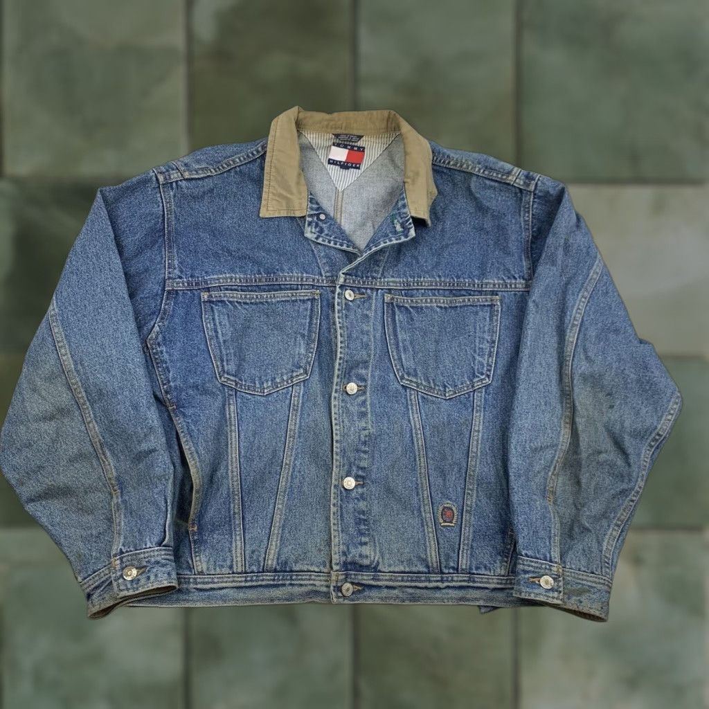 Tommy Hilfiger VINTAGE Tommy Hilfiger Denim Jacket Men XL Blue 90s Grunge Casual Jeans Outerwear Size US XL / EU 56 / 4 - 1 Thumbnail