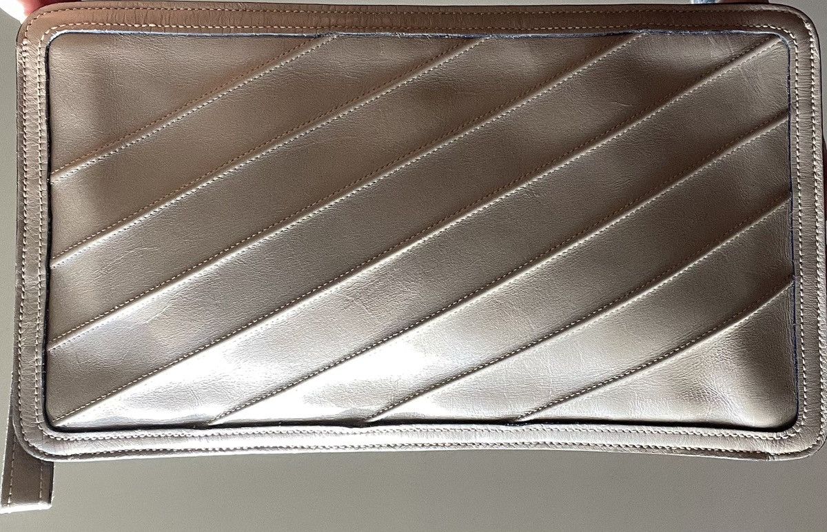Anne Klein Vintage Anne Klein Leather Clutch Size ONE SIZE - 3 Thumbnail