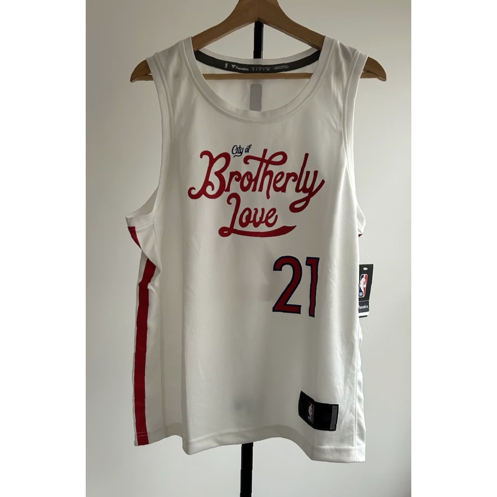 Vintage VINTAGE Fanatics Philadelphia 76ers Jersey City Edition #21 Joel Embiid Sleeveless S White Men's Regular Nike Swingman Basketball Shirt Size US S / EU 44-46 / 1 - 2 Thumbnail