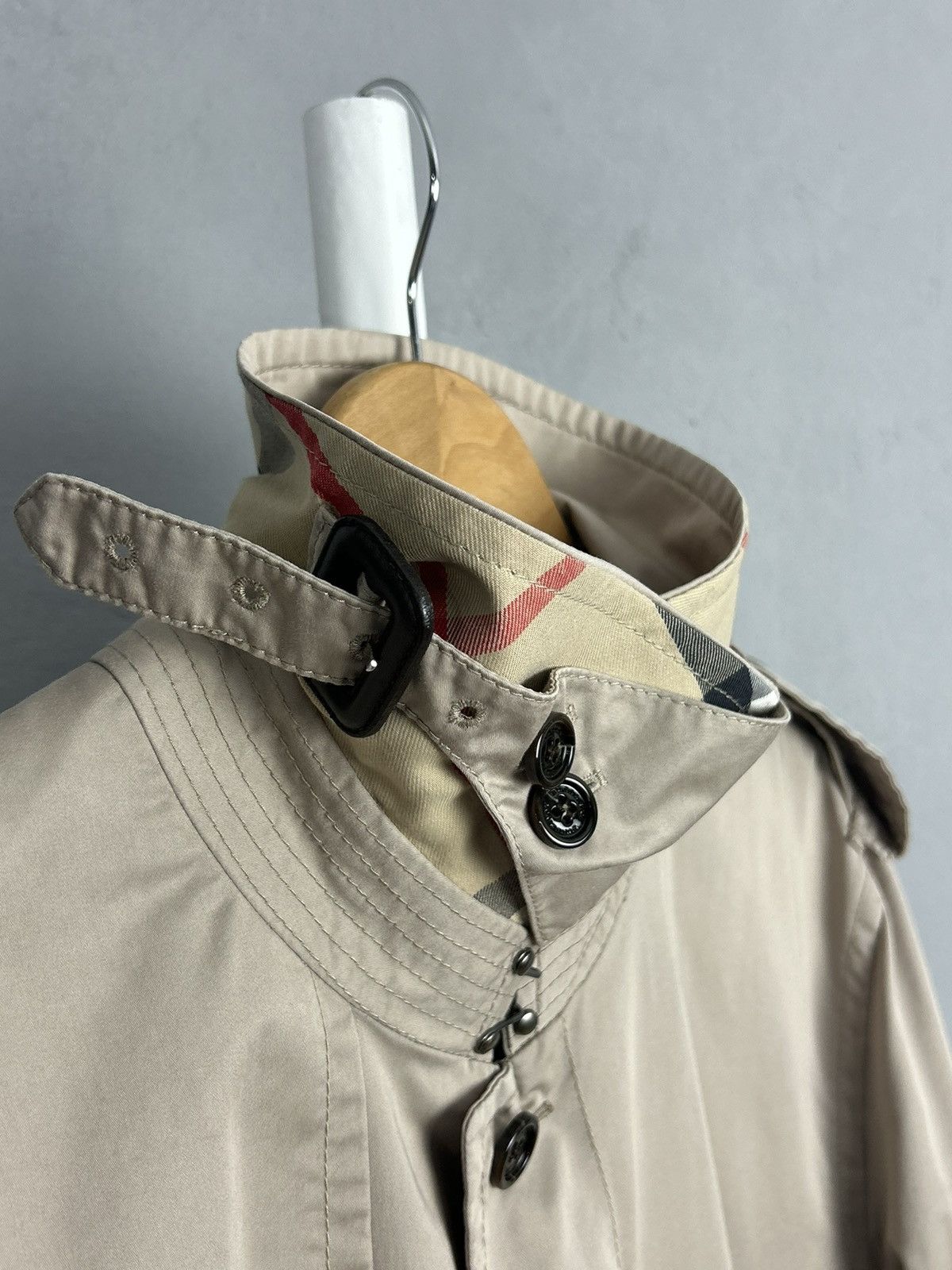 Burberry Burberry Novacheck Trench Coat Jacket size-54 Size US L / EU 52-54 / 3 - 10 Thumbnail
