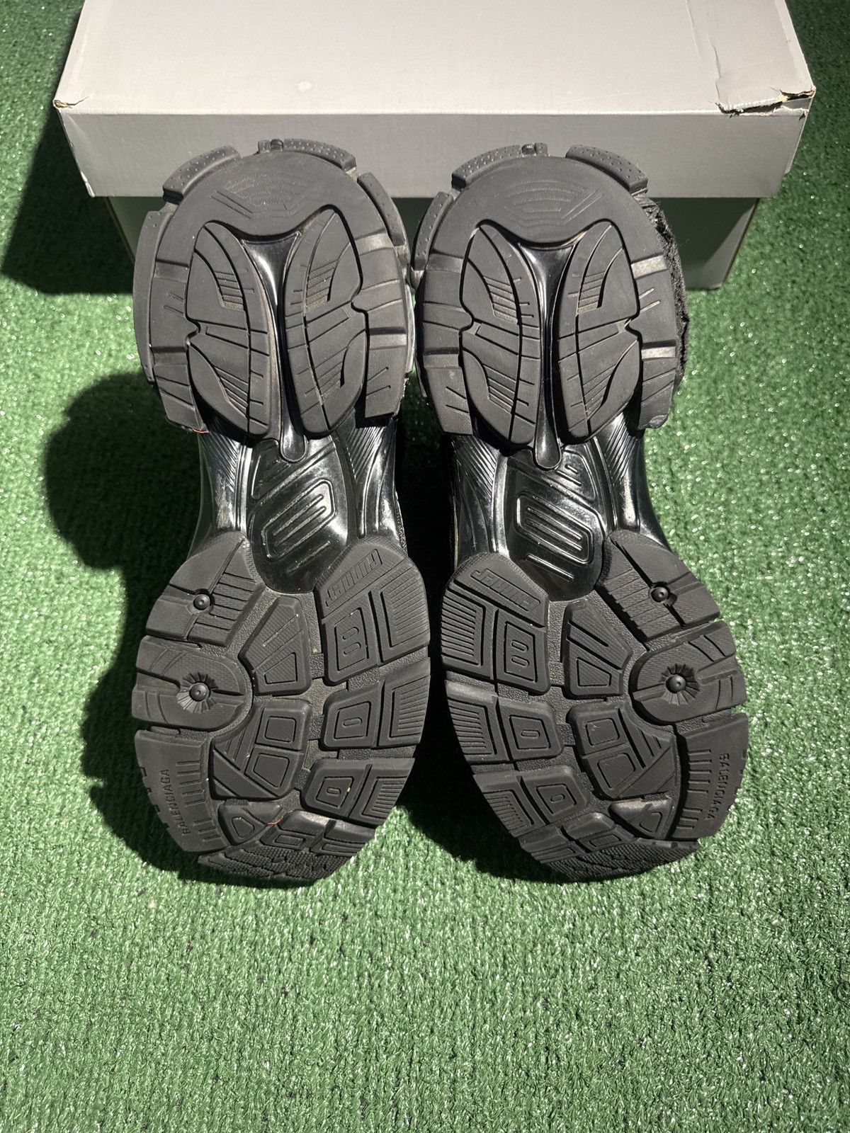 Balenciaga Balenciaga runner black size 44 Size US 11 / EU 44 - 6 Thumbnail
