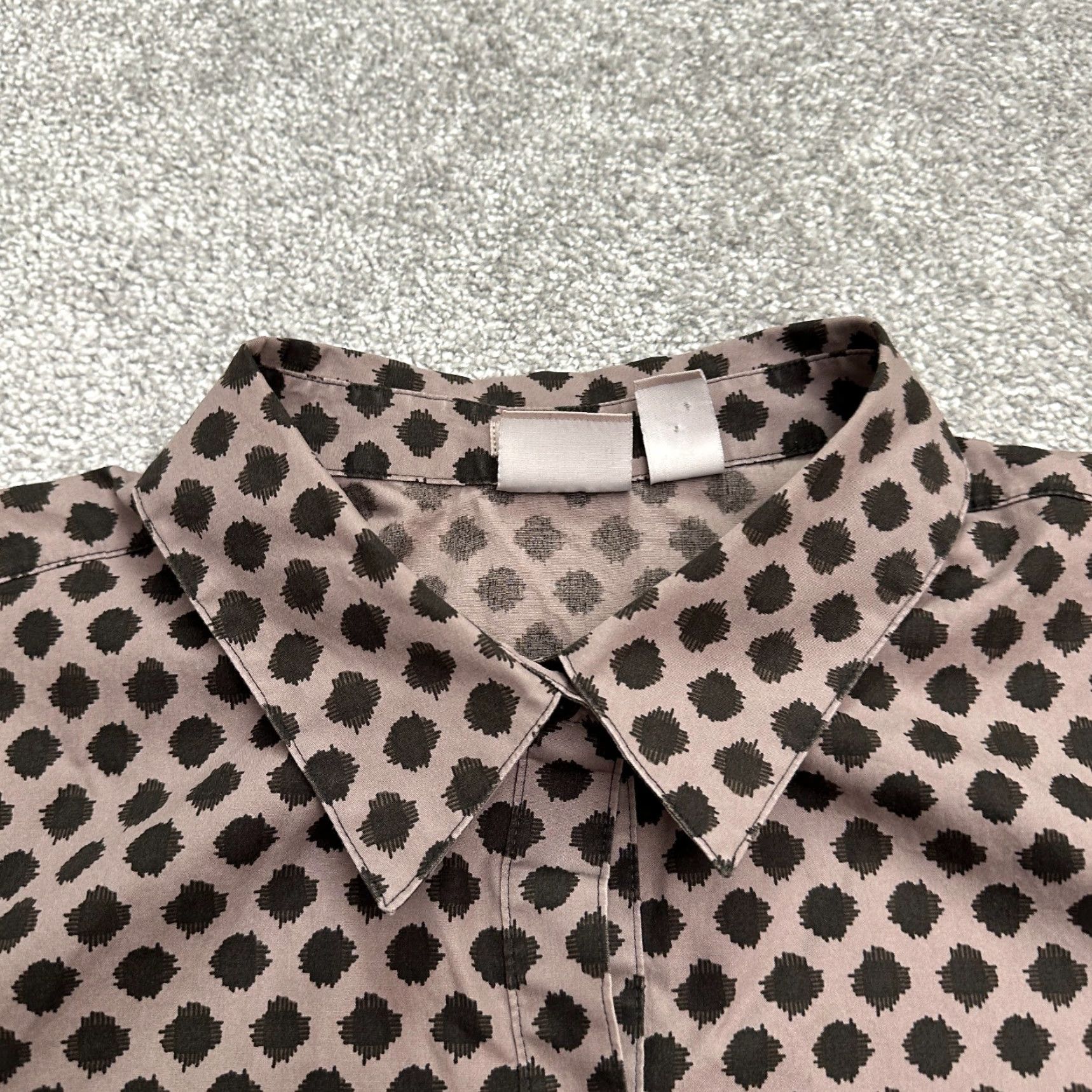 Vintage Chico's Shirt Womens 16 Button-Up Polka Dot Brown Long Sleeve Wrinkle Resistant Easy Care 100% Cotton Casual Workwear Travel Womens Size XXL / US 16-18 / IT 52-54 - 3 Thumbnail