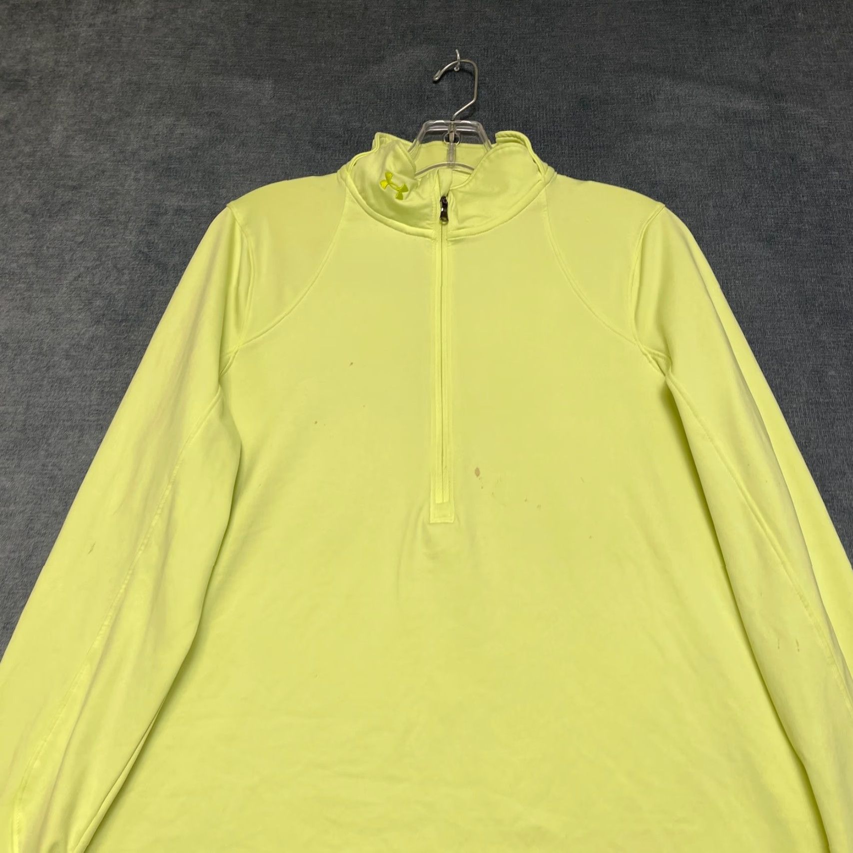 Under Armour Under Armour ColdGear Thermal Shirt Womens Large Yellow Fitted Logo Hi Low Hem Size L / US 10 / IT 46 - 4 Thumbnail