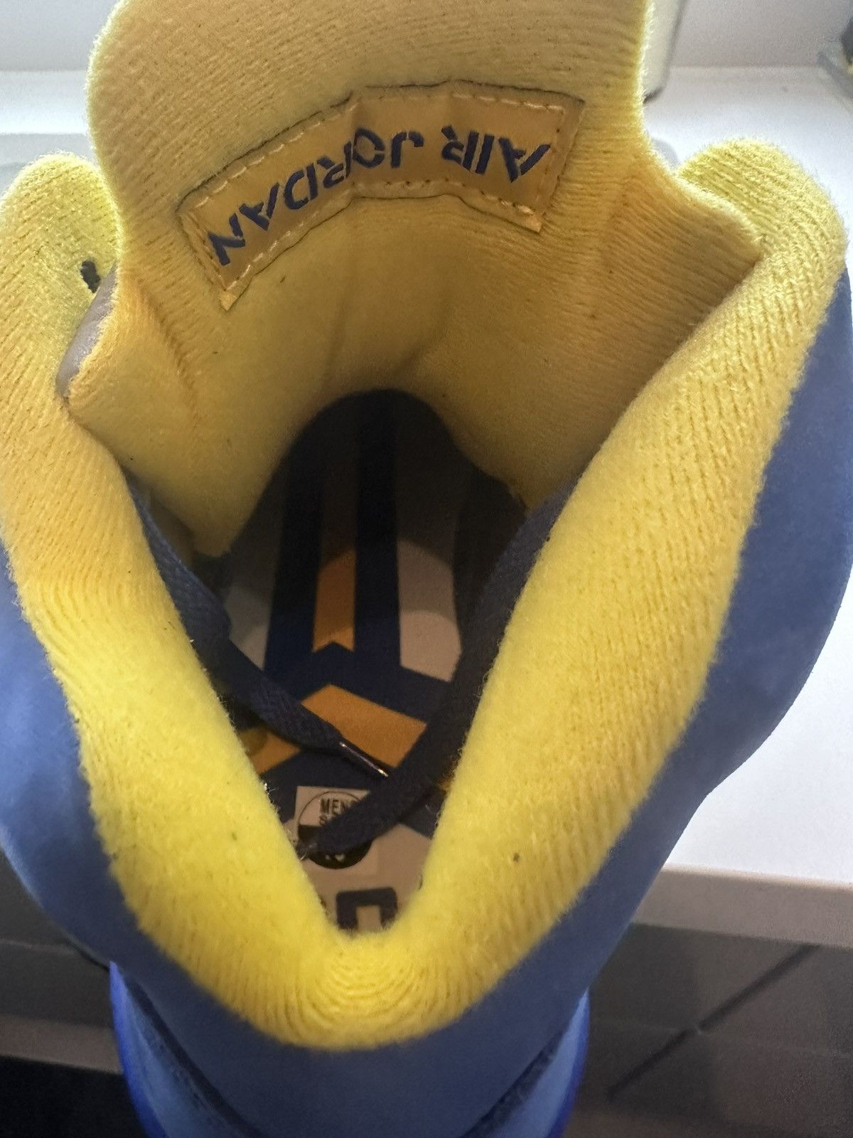 Jordan Brand Air Jordan 5 Retro 'Laney' Size US 10 / EU 43 - 6 Thumbnail