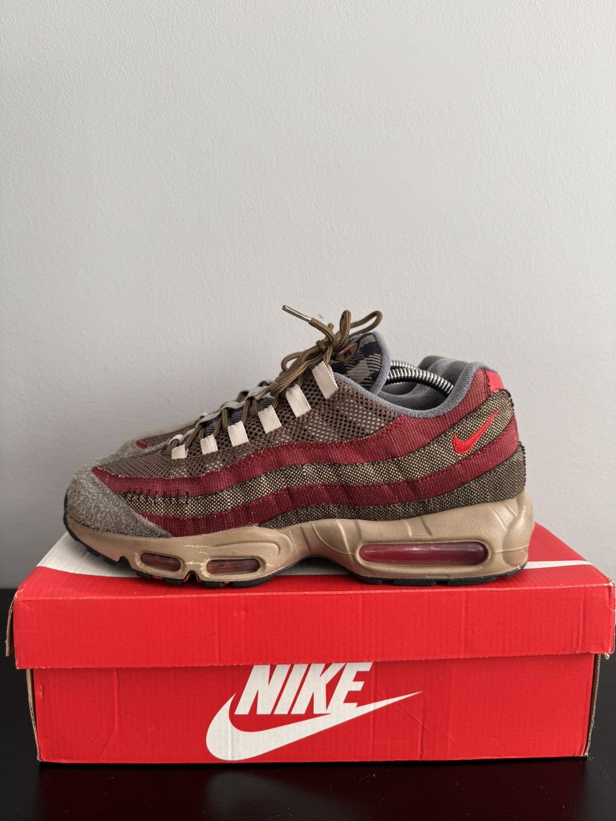 Nike Nike Air Max 95 Freddy Krueger Halloween Brown Red patta sb Size US 10.5 / EU 43-44 - 1 Thumbnail