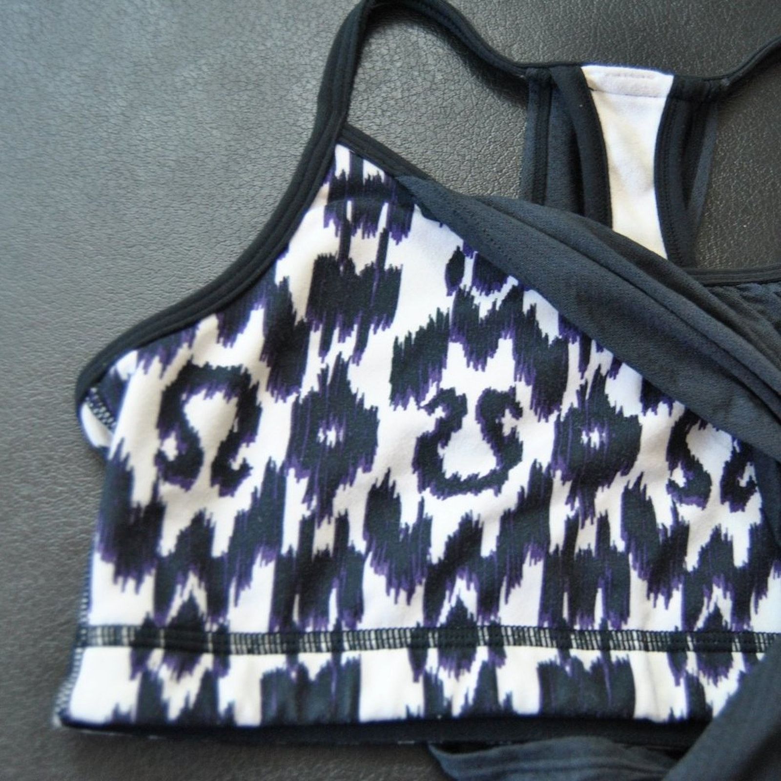 Lululemon Lululemon Tank Top with Built in Bra 6 Size M / US 6-8 / IT 42-44 - 5 Thumbnail