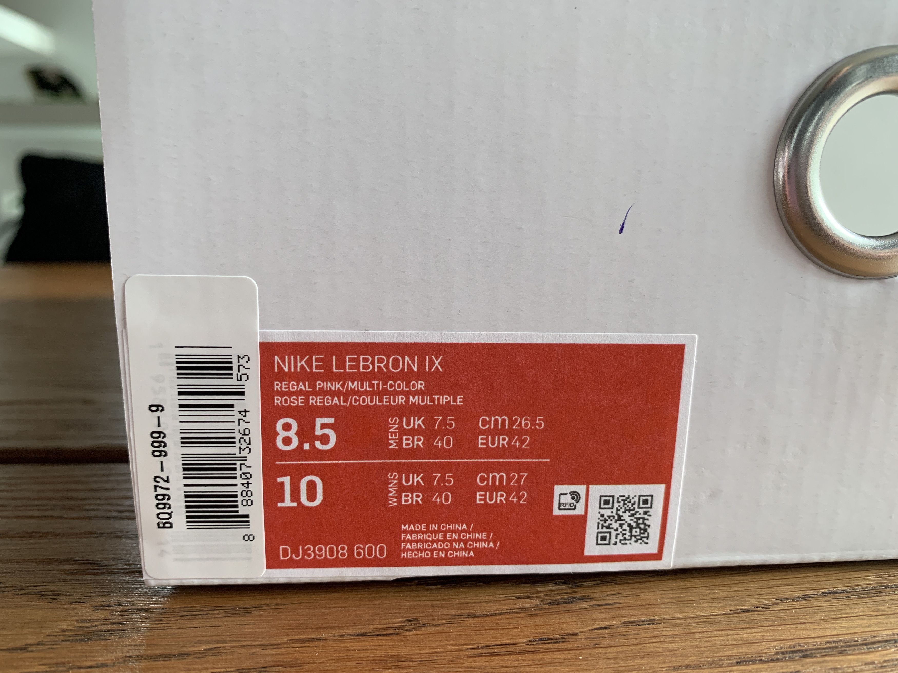 Nike NIKE LEBRON IX 8.5 US sneakers new 100% authentiques NO BOX Size US 8.5 / EU 41-42 - 10 Thumbnail