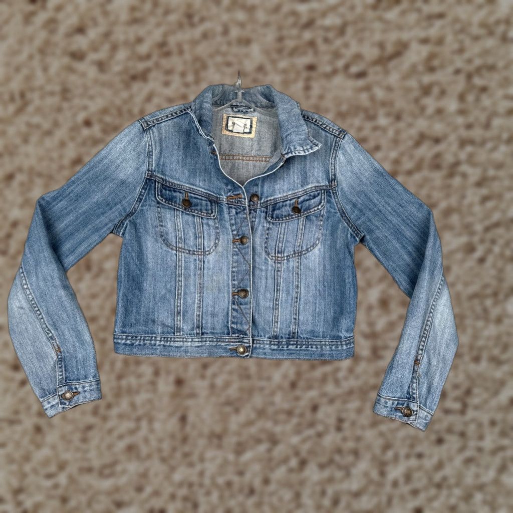 Forever 21 FOREVER 21 Denim Jacket Women's Large Blue Crop Button Up Classic 80s-90s Size 36" / US 14 / IT 50 - 1 Thumbnail