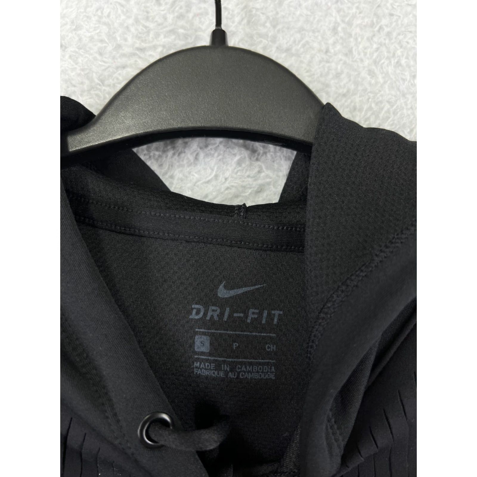 Nike Nike Sweater Women Small Black Pullover Hooded Crew Neck Tassels Logo Christmas-Esque? Size S / US 4 / IT 40 - 3 Thumbnail