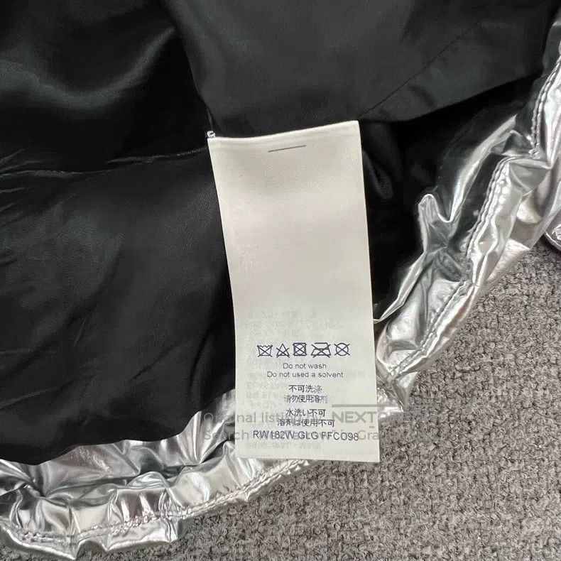 Louis Vuitton Louis Vuitton Silver Mirror Bread Down Jacket Size S / US 4 / IT 40 - 6 Thumbnail