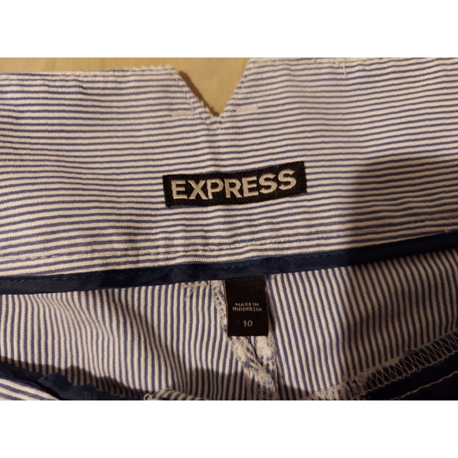 Express Womens Express Shorts 10 Blue Cotton Khaki Chino Chino Shorts Flat Front Button Casual Summer Spring Mens? Size 32" / US 10 / IT 46 - 4 Thumbnail