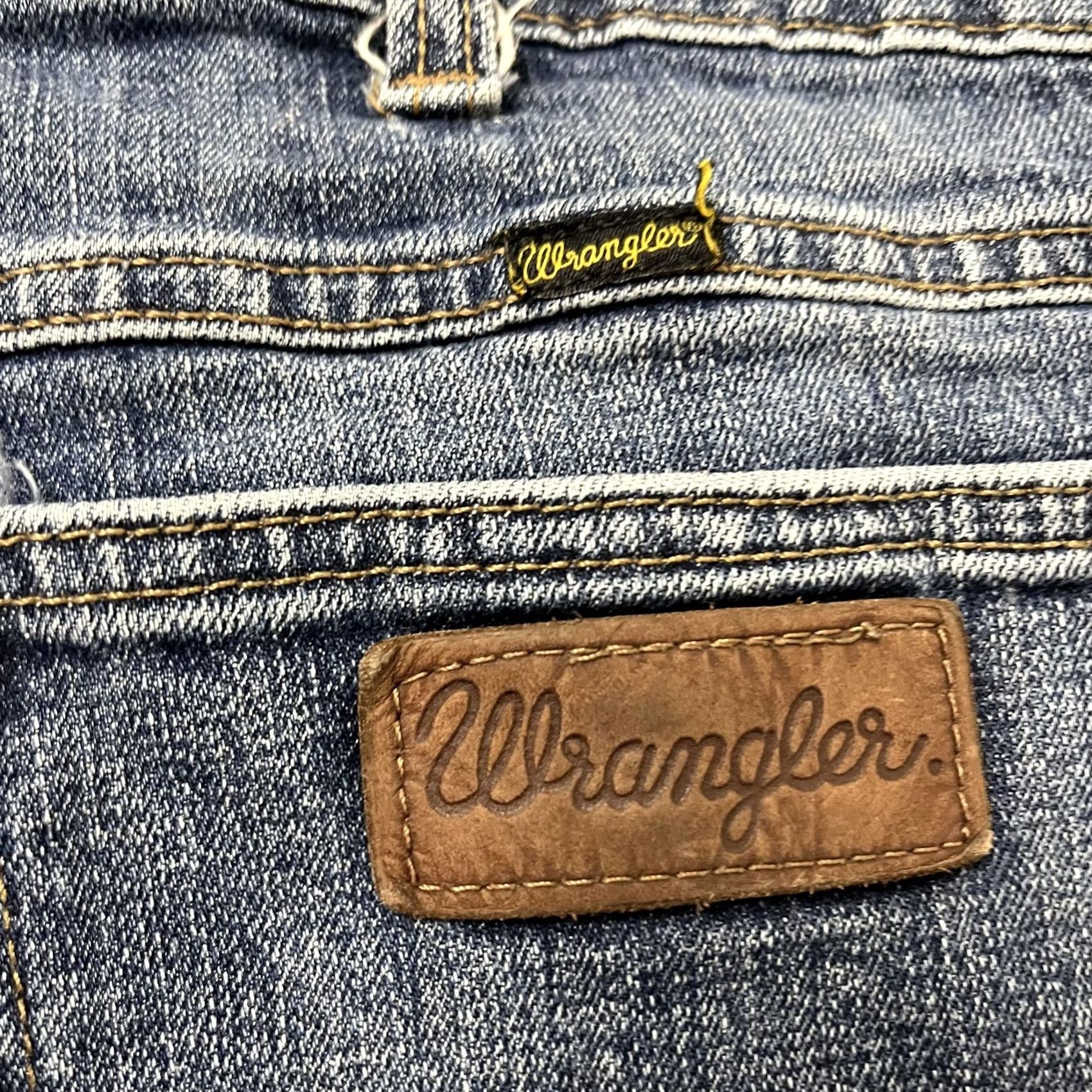 Wrangler Wrangler Jeans Slim Boot Mens Blue Medium Wash Denim Bootcut Western Casual 36 Inseam 30 Zip Pockets Distressed Signature W Size US 36 / EU 52 - 3 Thumbnail