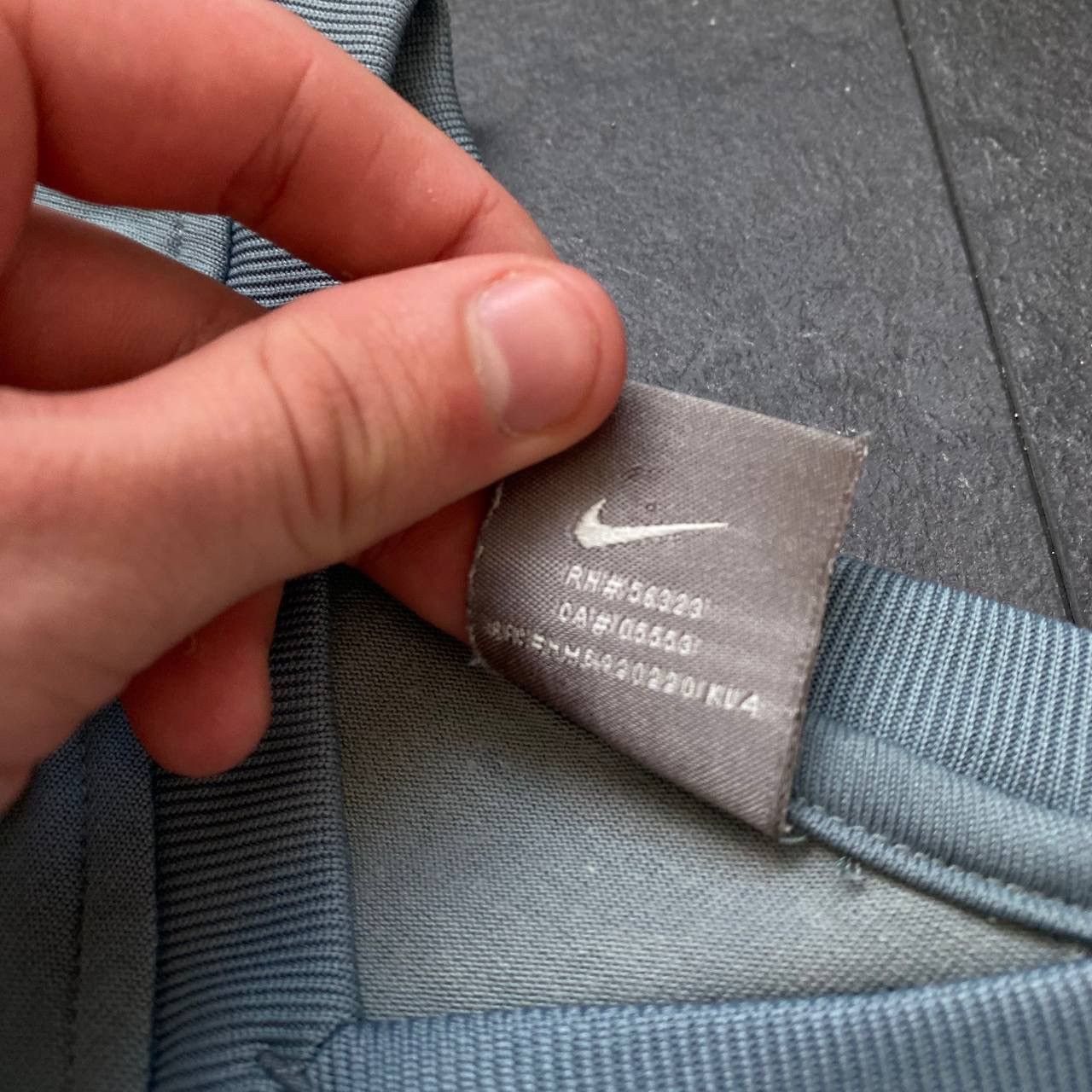 Nike Vintage Nike mini swoosh tee shirt Size US XL / EU 56 / 4 - 5 Thumbnail