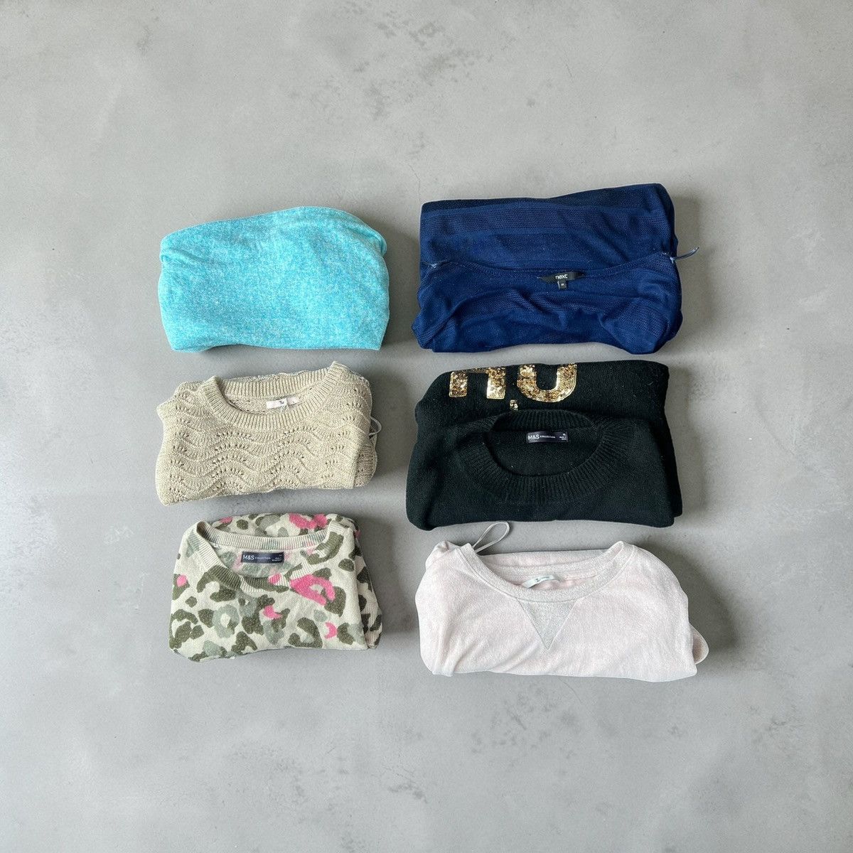 H&M Womens Clothing Bundle Jumpers Cardigan Mixed Colours & Size Size ONE SIZE - 1 Thumbnail