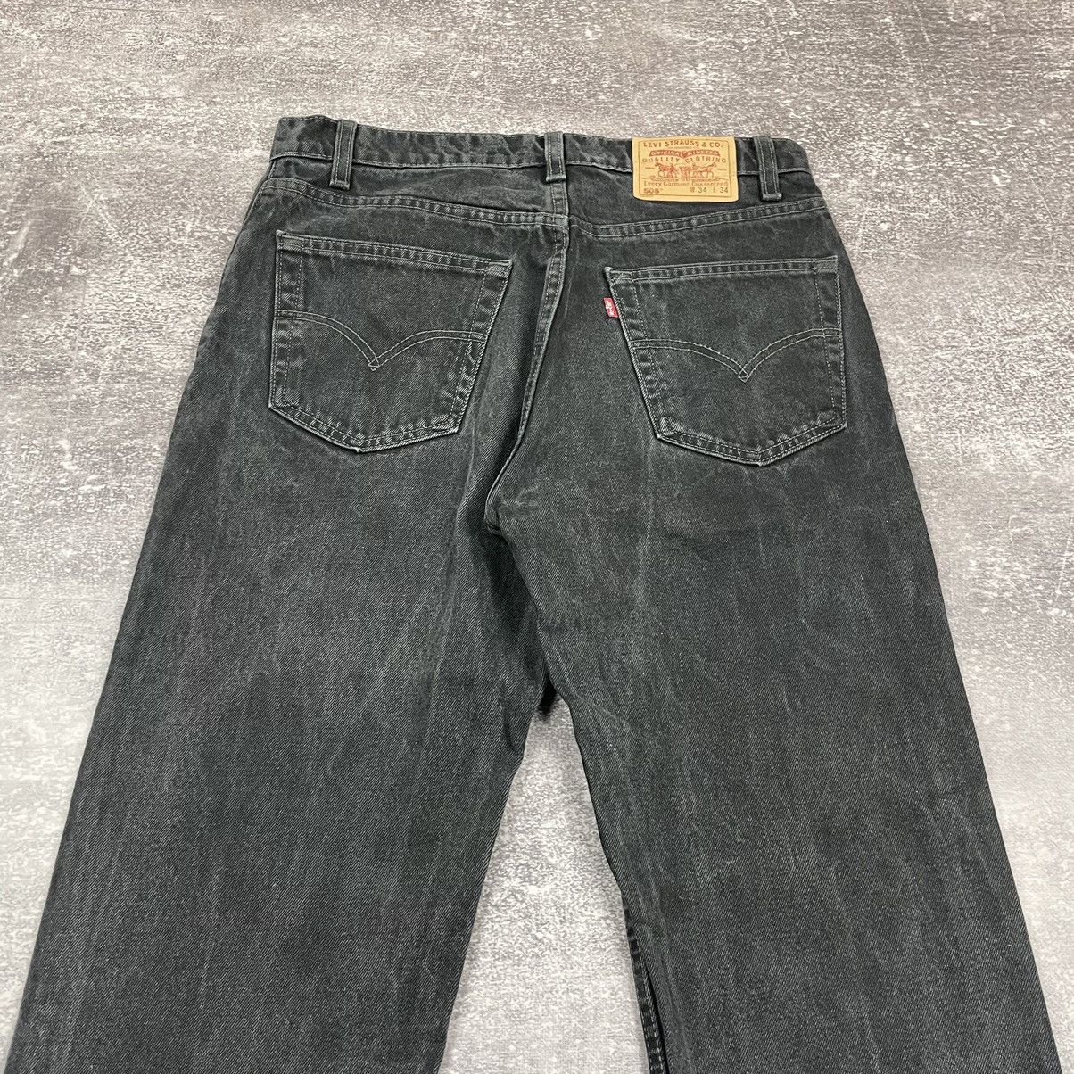 Levi's × Levi's Vintage Clothing Vintage 90’s Levi’s 505 Made in Canada Jeans Size US 34 / EU 50 - 2 Thumbnail