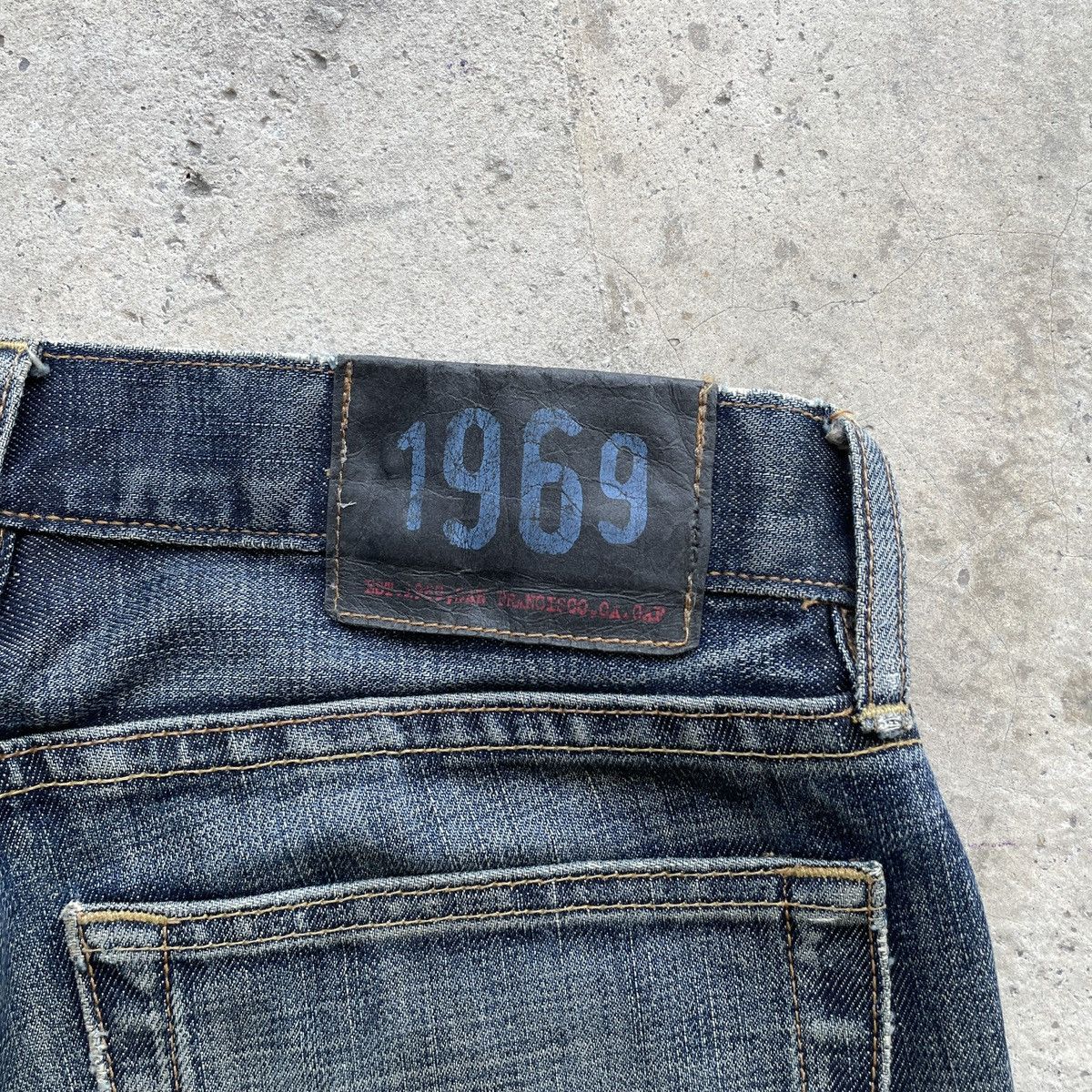 Gap Vintage Gap Straight Fit Denim Distressed Rusty Jeans Pants Size US 29 - 10 Thumbnail