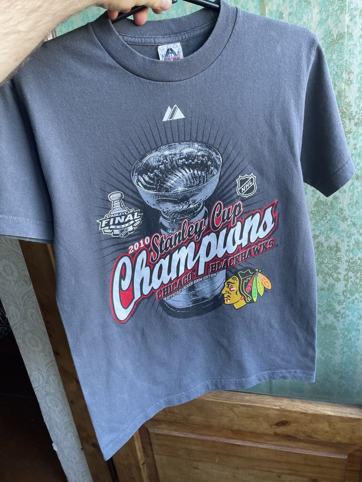 NHL Chicago BlackHawks Stanley Cup 2010 Champions NHL T Shirt Size US S / EU 44-46 / 1 - 8 Thumbnail