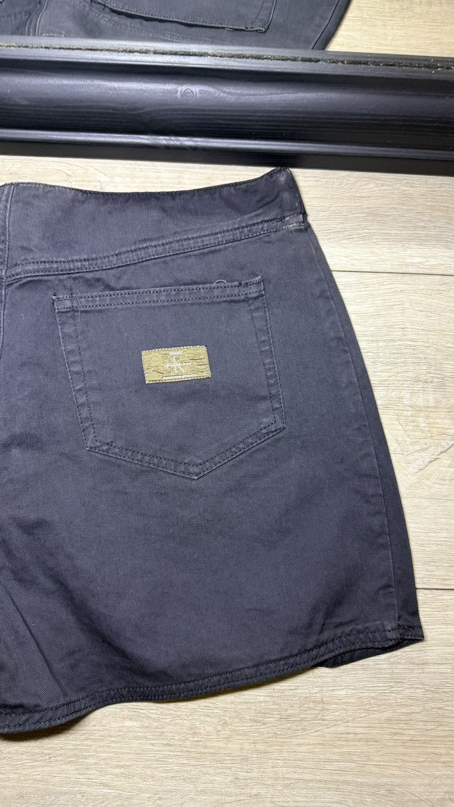 Calvin Klein Y2K 2000s Calvin Klein Mini Skirt Cover Denim Shorts Size 32" / US 10 / IT 46 - 3 Thumbnail