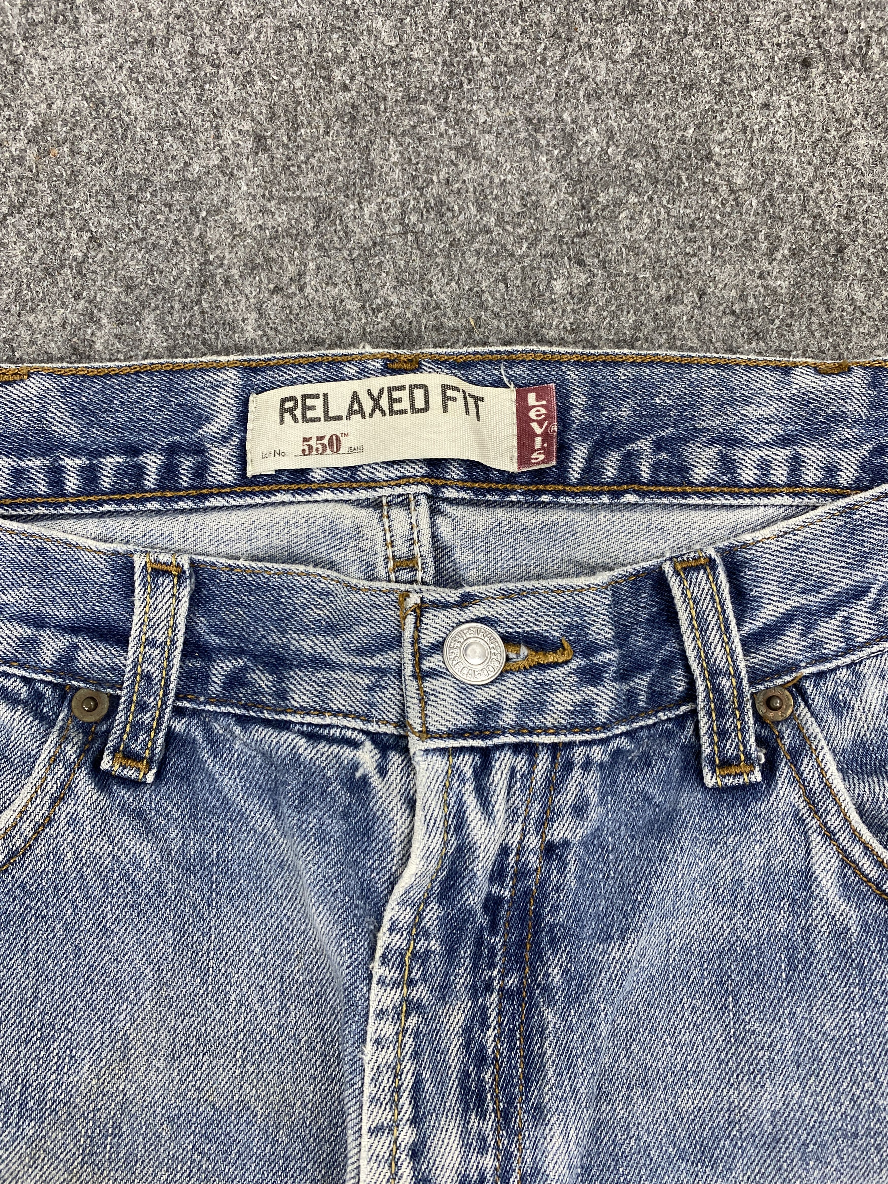 Levi's × Vintage Vintage Levis 550 Faded Blue Denim Jeans Size US 36 / EU 52 - 8 Thumbnail